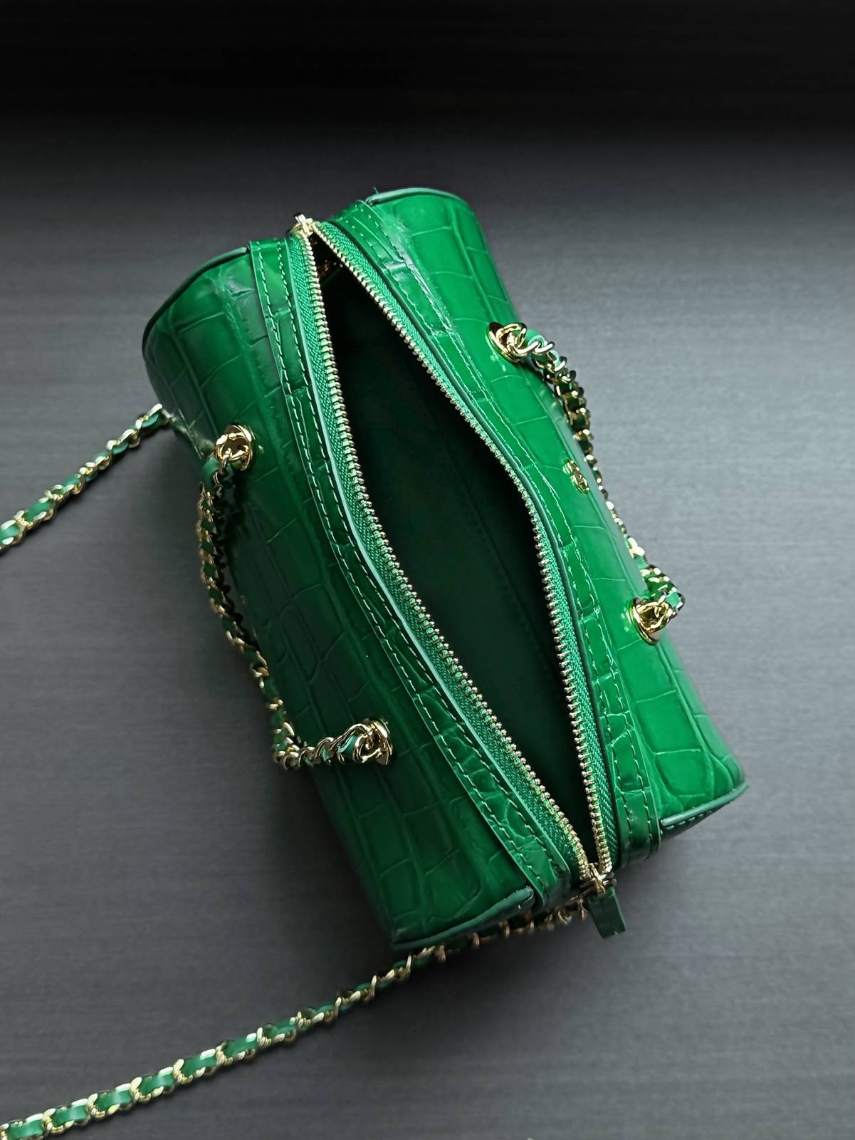 シャネル CHANEL マトラッセ キャビアスキン チェーンショルダーバッグ ゴールド金具 ブラック レディース - 画像 4