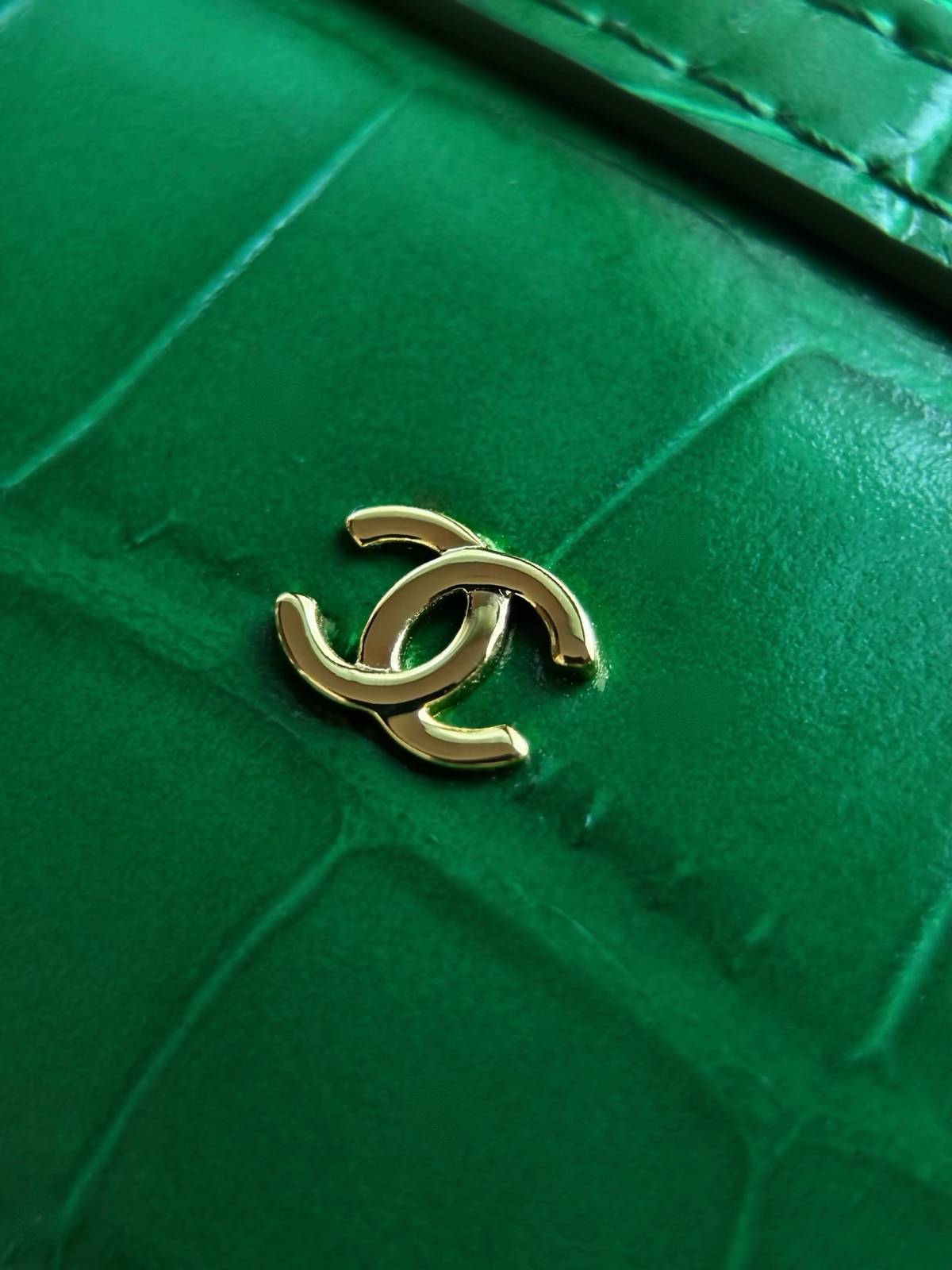 シャネル CHANEL マトラッセ キャビアスキン チェーンショルダーバッグ ゴールド金具 ブラック レディース - 画像 5