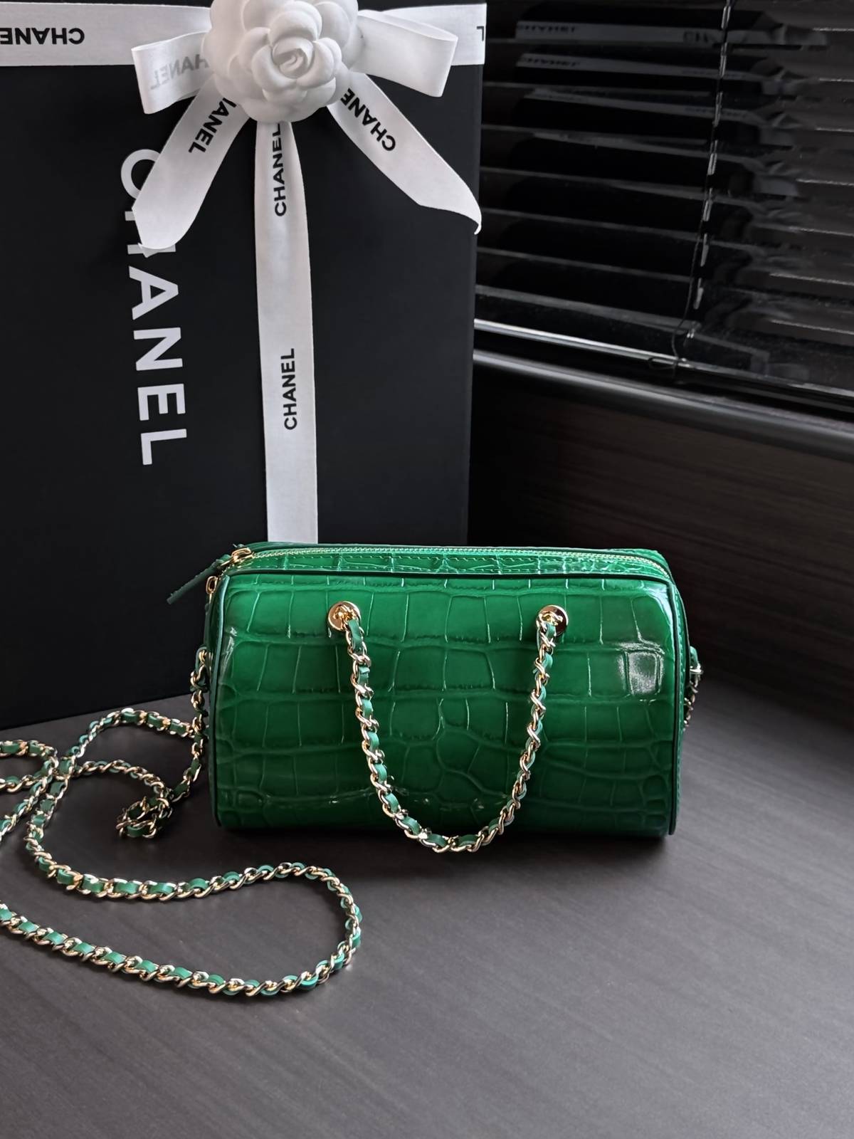 シャネル CHANEL マトラッセ キャビアスキン チェーンショルダーバッグ ゴールド金具 ブラック レディース - 画像 8