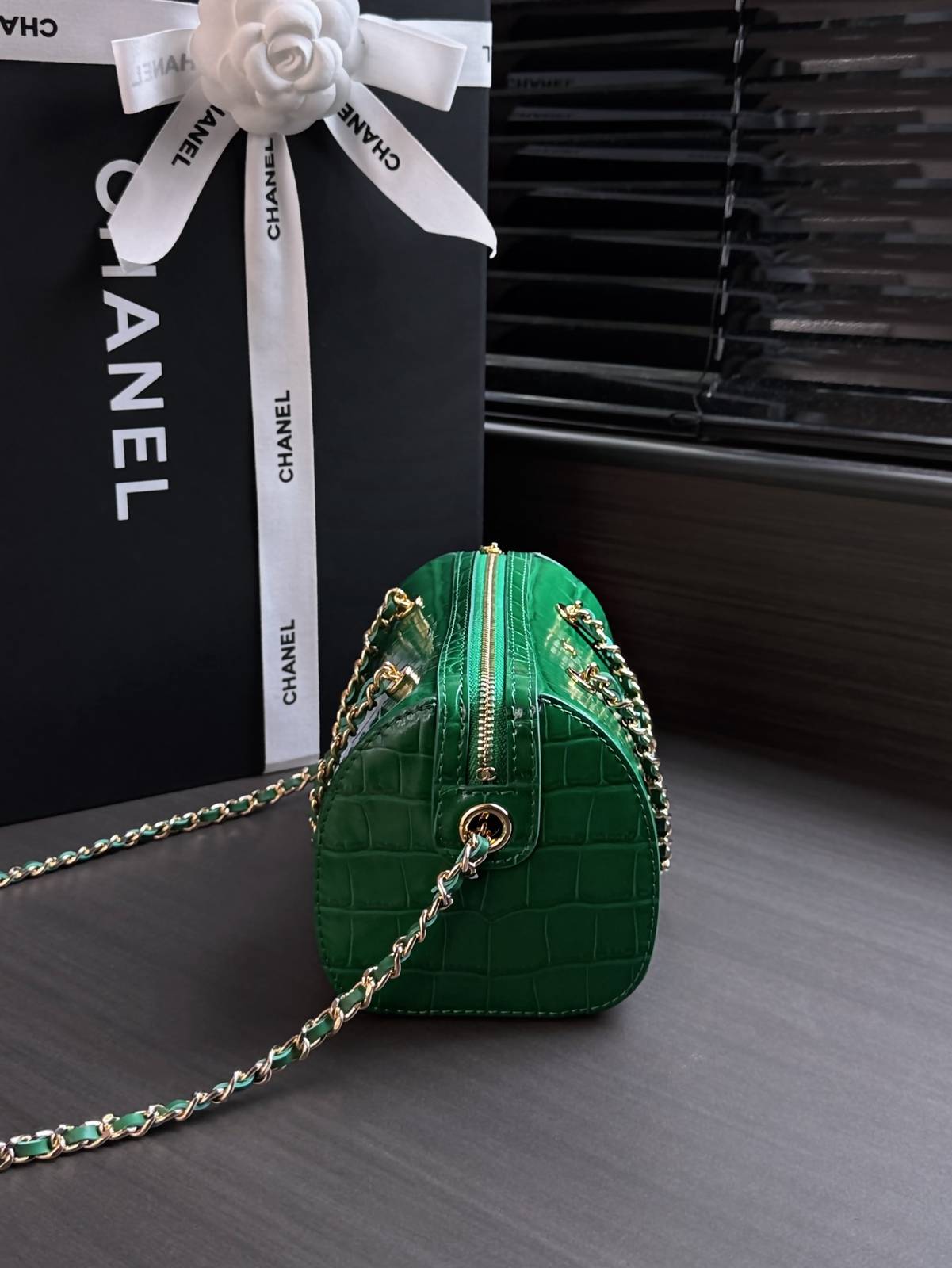 シャネル CHANEL マトラッセ キャビアスキン チェーンショルダーバッグ ゴールド金具 ブラック レディース - 画像 9
