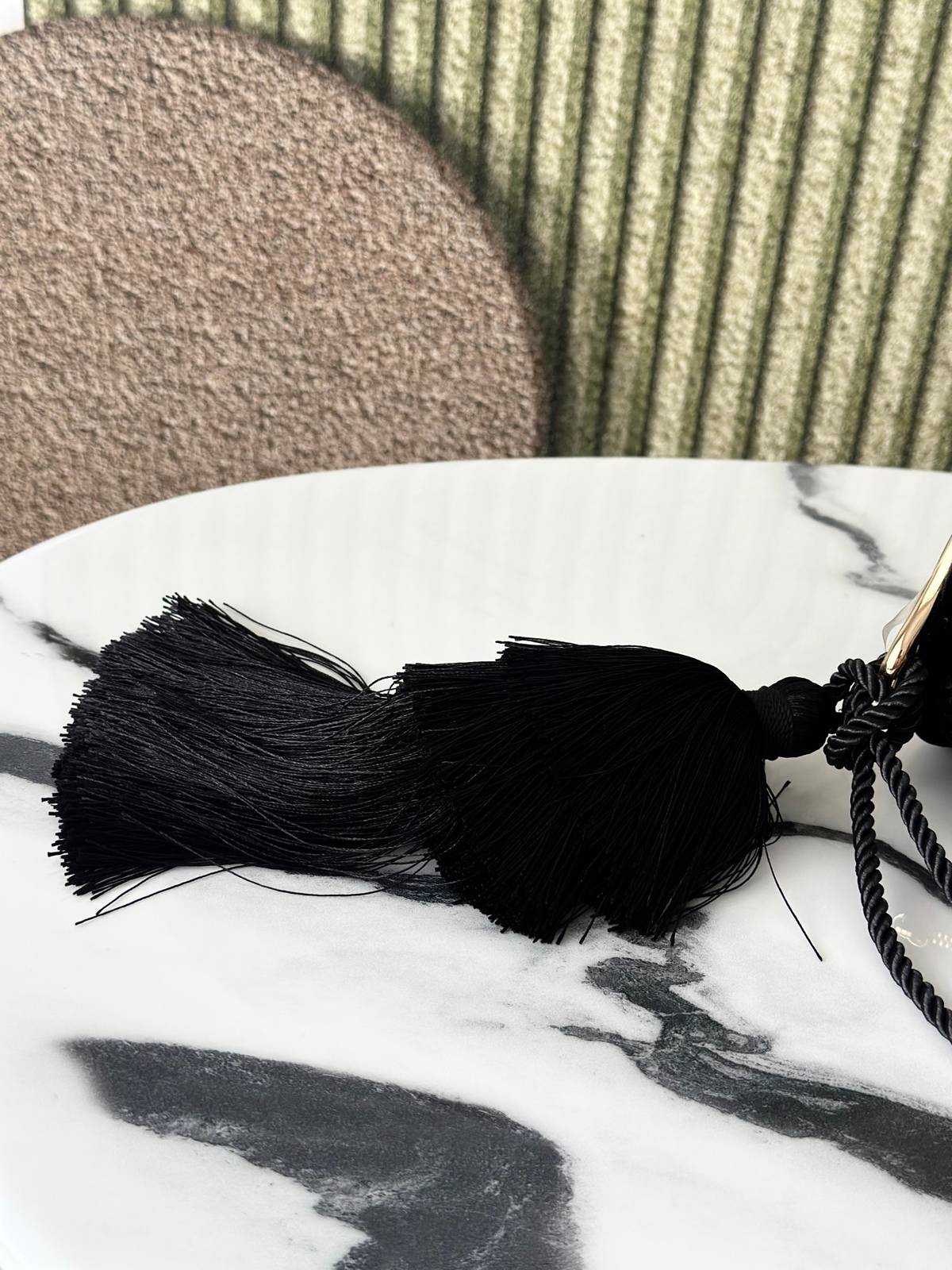 シャネル CHANEL ベロア タッセル付き チェーンショルダーバッグ ブラック ゴールド金具 レディース - 画像 6