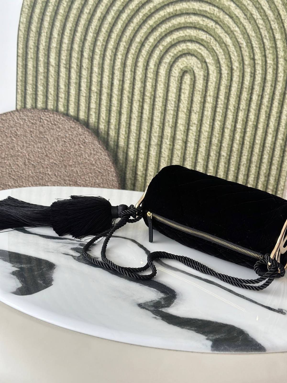 シャネル CHANEL ベロア タッセル付き チェーンショルダーバッグ ブラック ゴールド金具 レディース - 画像 7