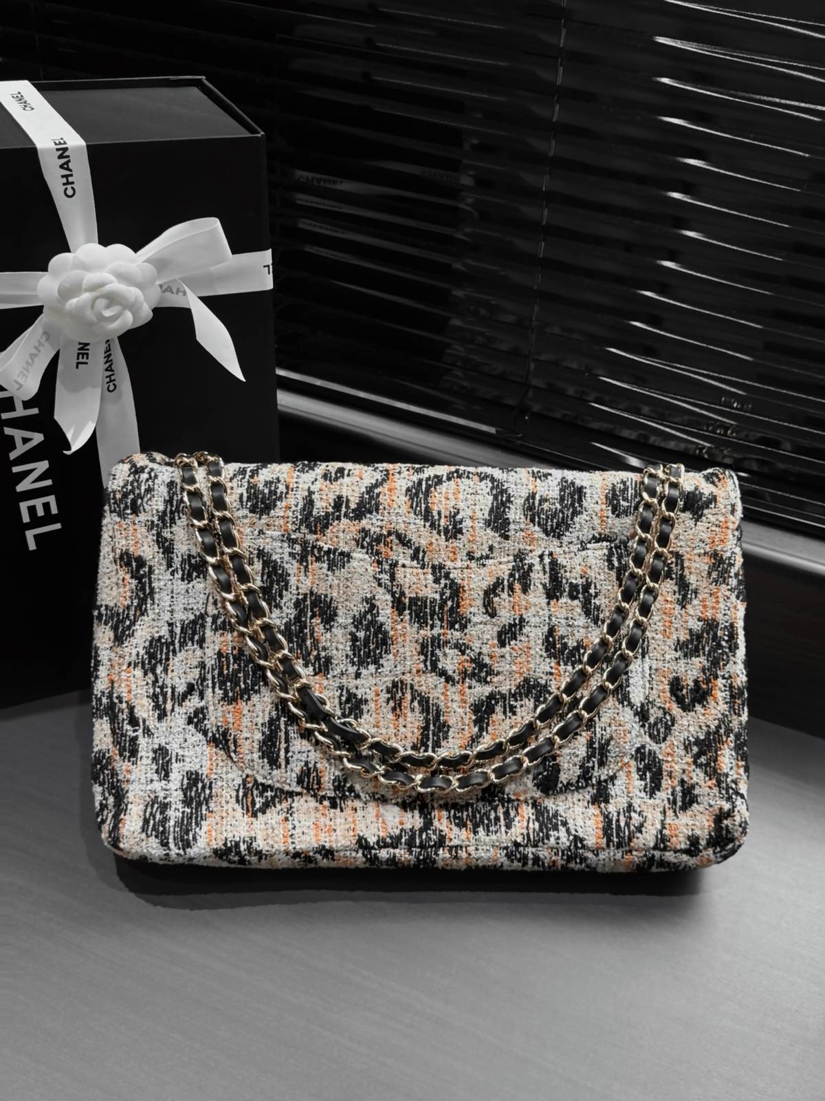 シャネル CHANEL マトラッセ ツイード レオパード フラップバッグ チェーンショルダー ゴールド金具 ブラック レ - 画像 17