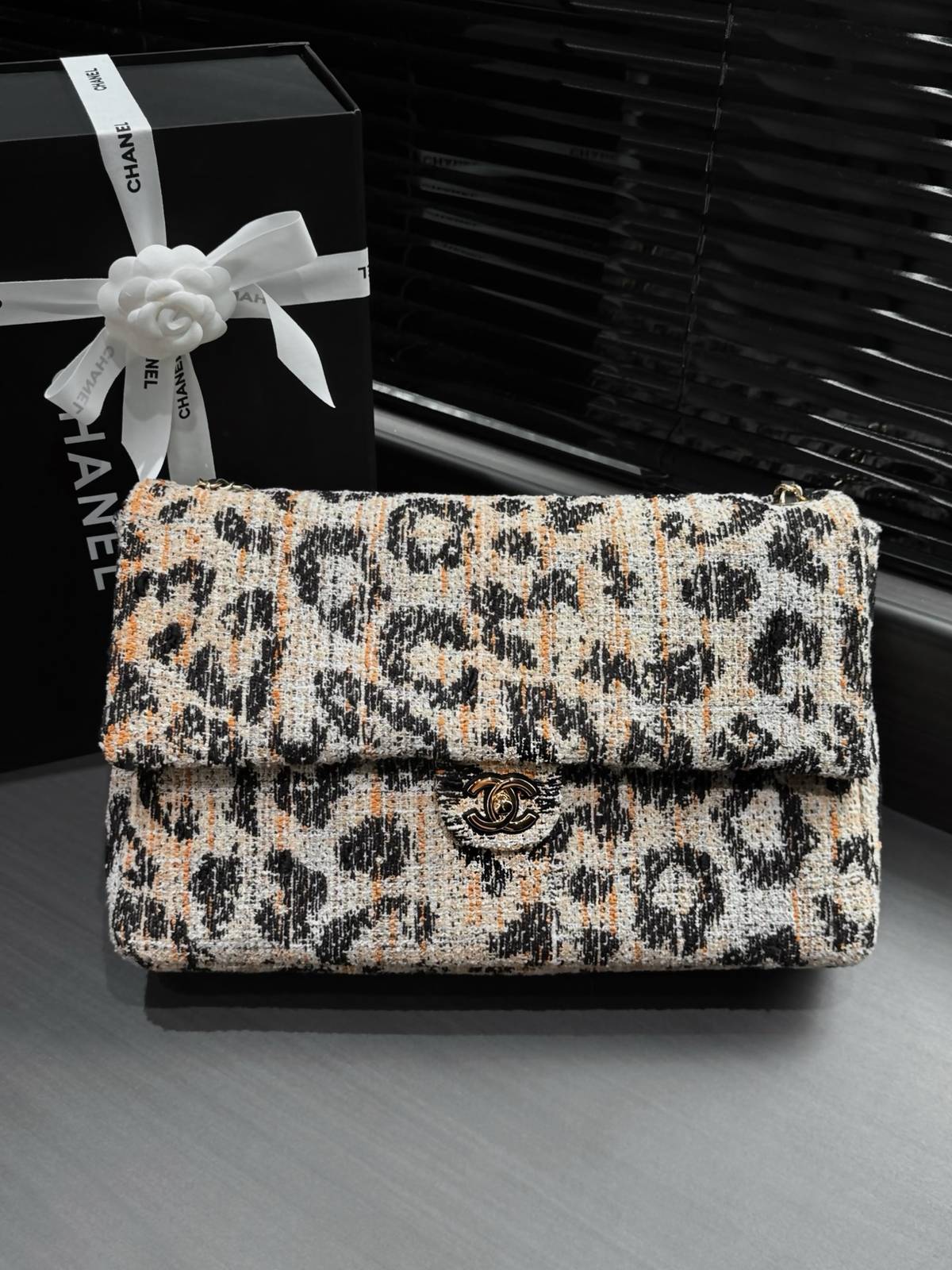シャネル CHANEL マトラッセ ツイード レオパード フラップバッグ チェーンショルダー ゴールド金具 ブラック レ - 画像 19