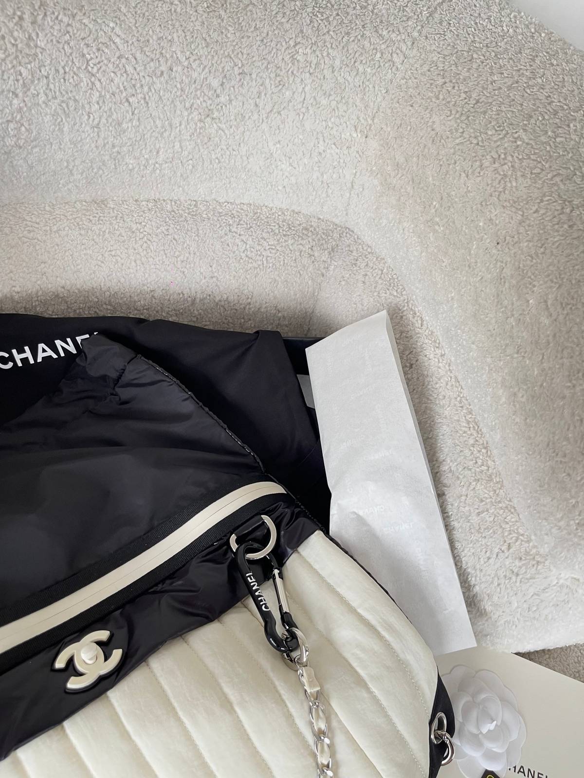 シャネル CHANEL マトラッセ リュック バックパック ブラック ゴールド金具 ファスナー開閉 レザー編み込みチェー - 画像 5