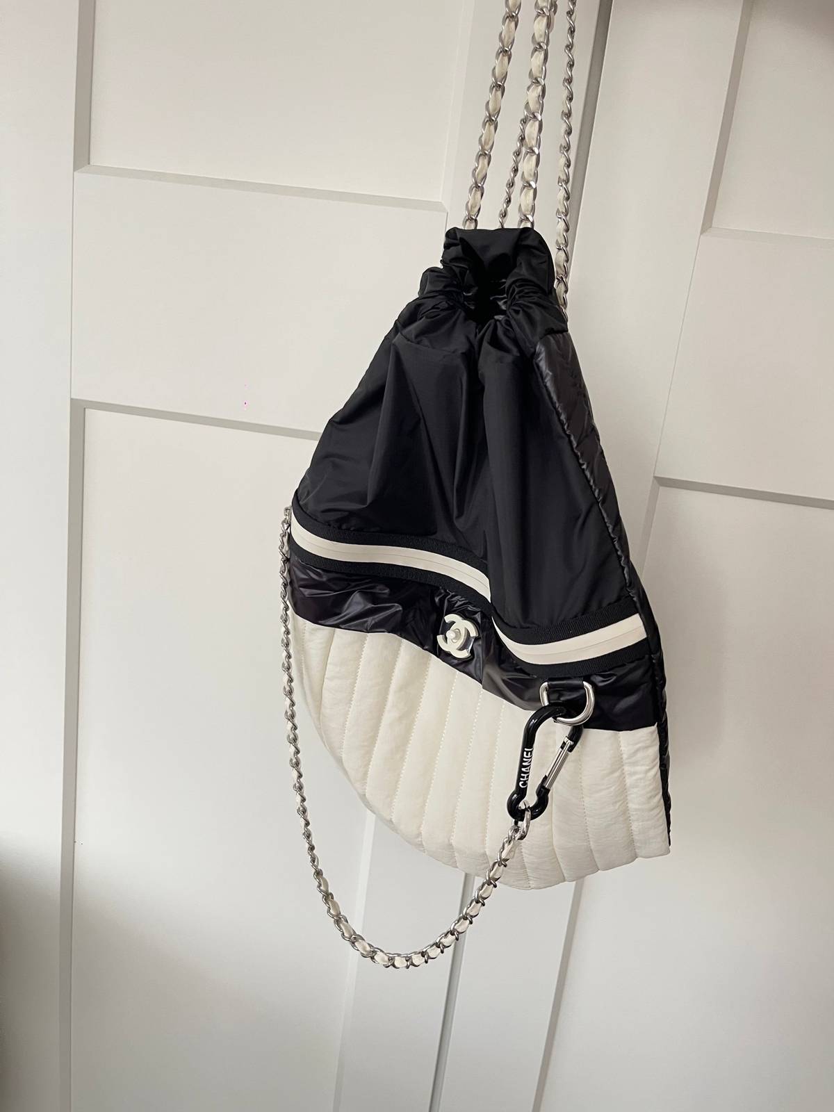 シャネル CHANEL マトラッセ リュック バックパック ブラック ゴールド金具 ファスナー開閉 レザー編み込みチェー - 画像 10