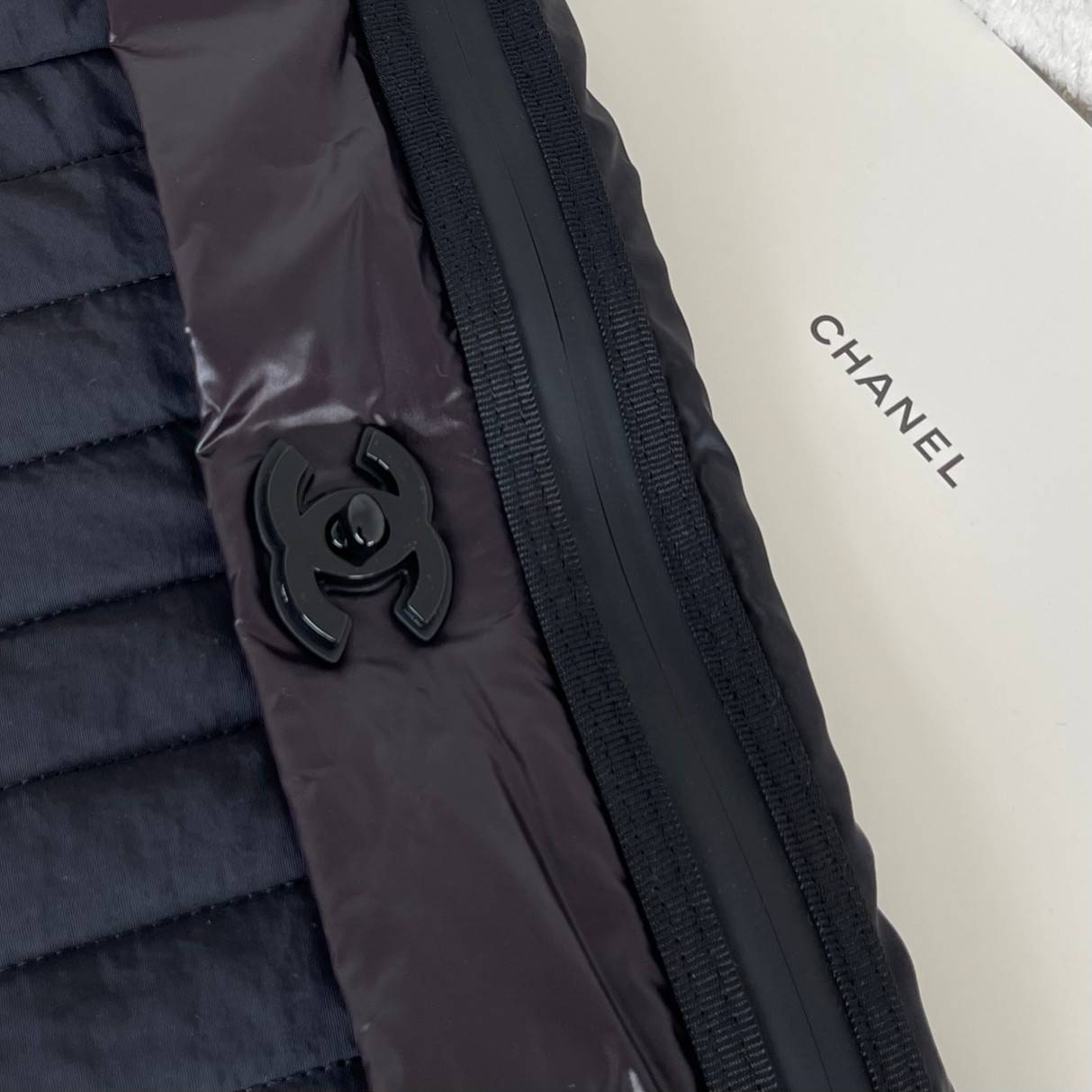 シャネル CHANEL マトラッセ リュック バックパック ブラック ゴールド金具 ファスナー開閉 レザー編み込みチェー - 画像 16