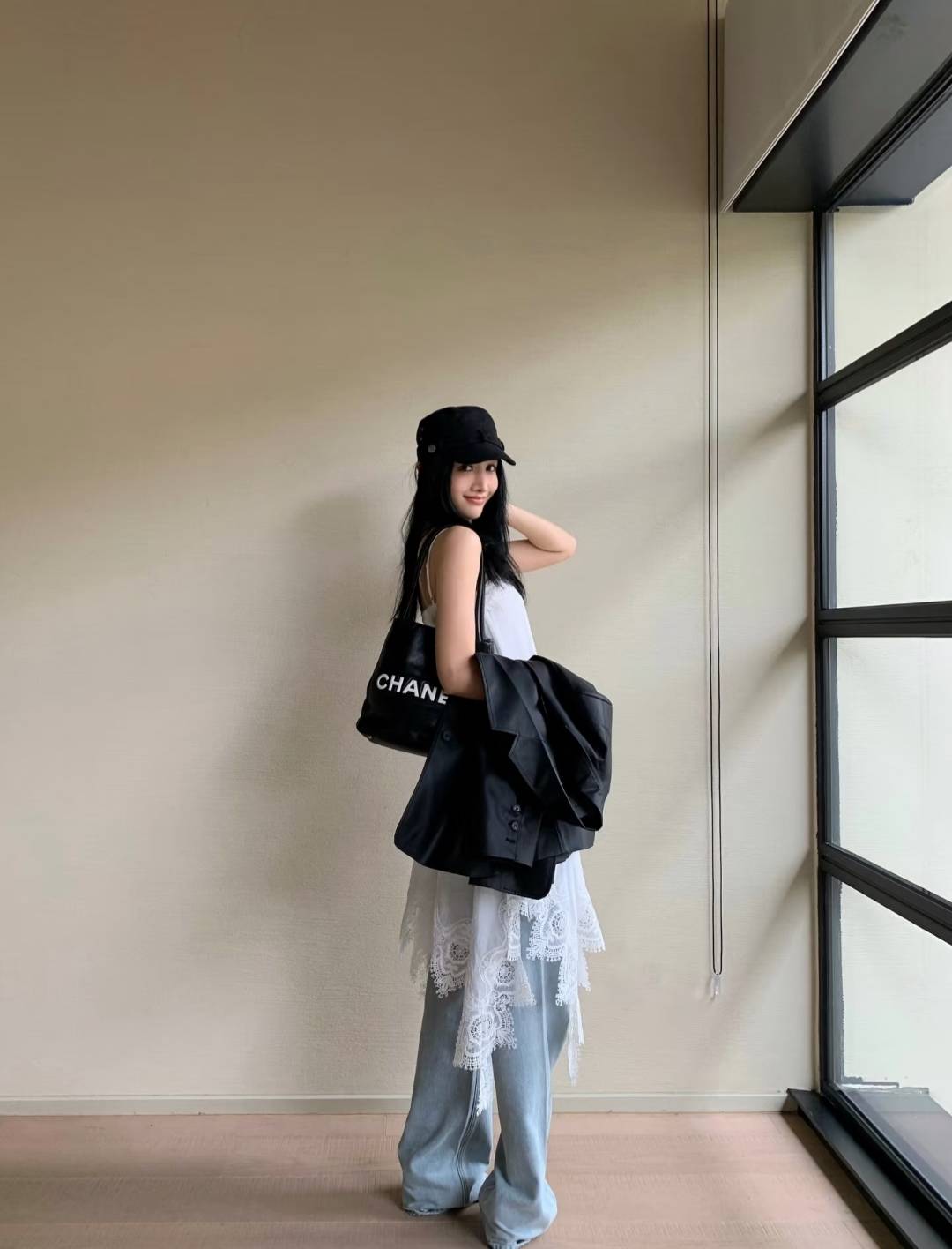 シャネル CHANEL ブラック マトラッセ ロゴ キャビアスキン トートバッグ ゴールド金具 ターンロック レディース - 画像 10