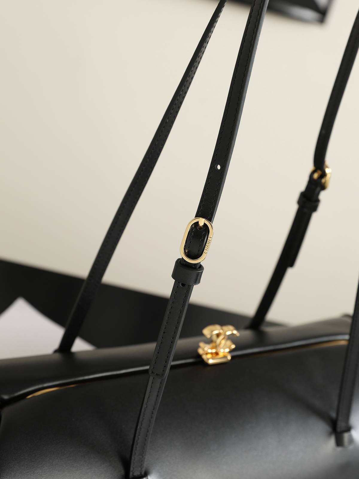 シャネル CHANEL マトラッセ フラップバッグ チェーンショルダー ボルドー裏地 ゴールド金具 レディース - 画像 5
