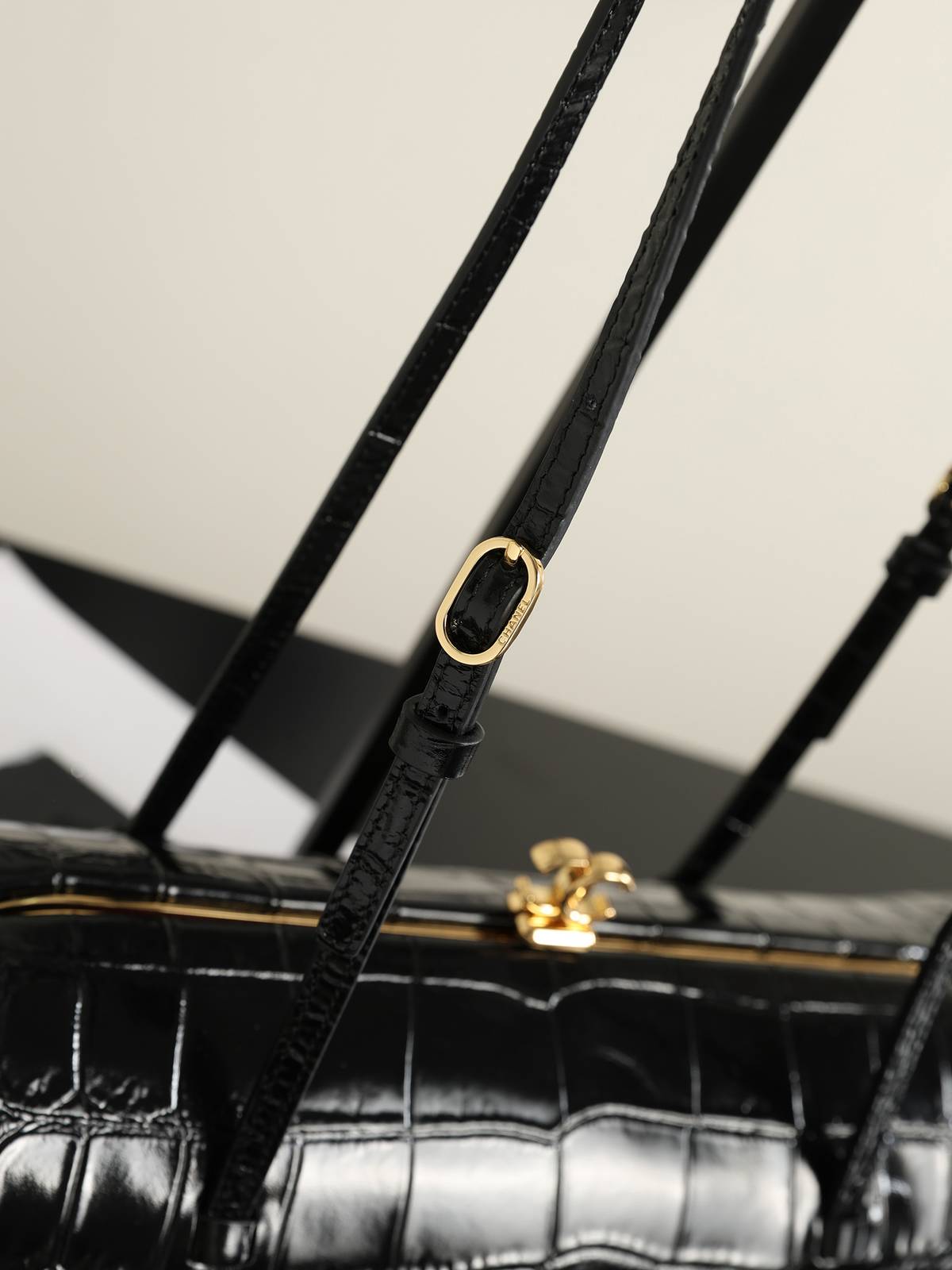 シャネル CHANEL マトラッセ フラップバッグ チェーンショルダー ボルドー裏地 ゴールド金具 レディース - 画像 15
