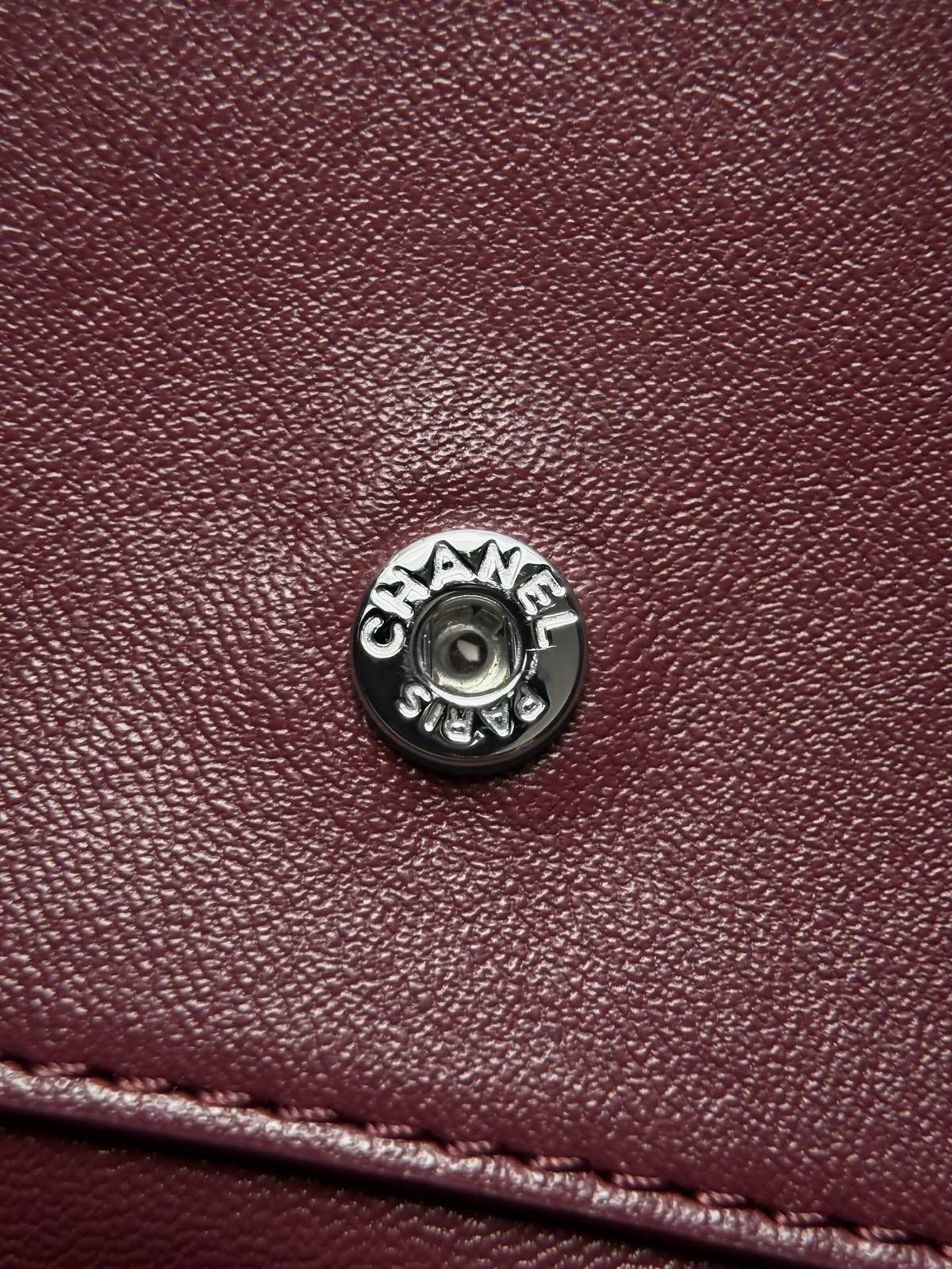 シャネル AS6573 マトラッセ キャビアスキン チェーンショルダーバッグ ブラック 2WAY ゴールド金具 - 画像 2
