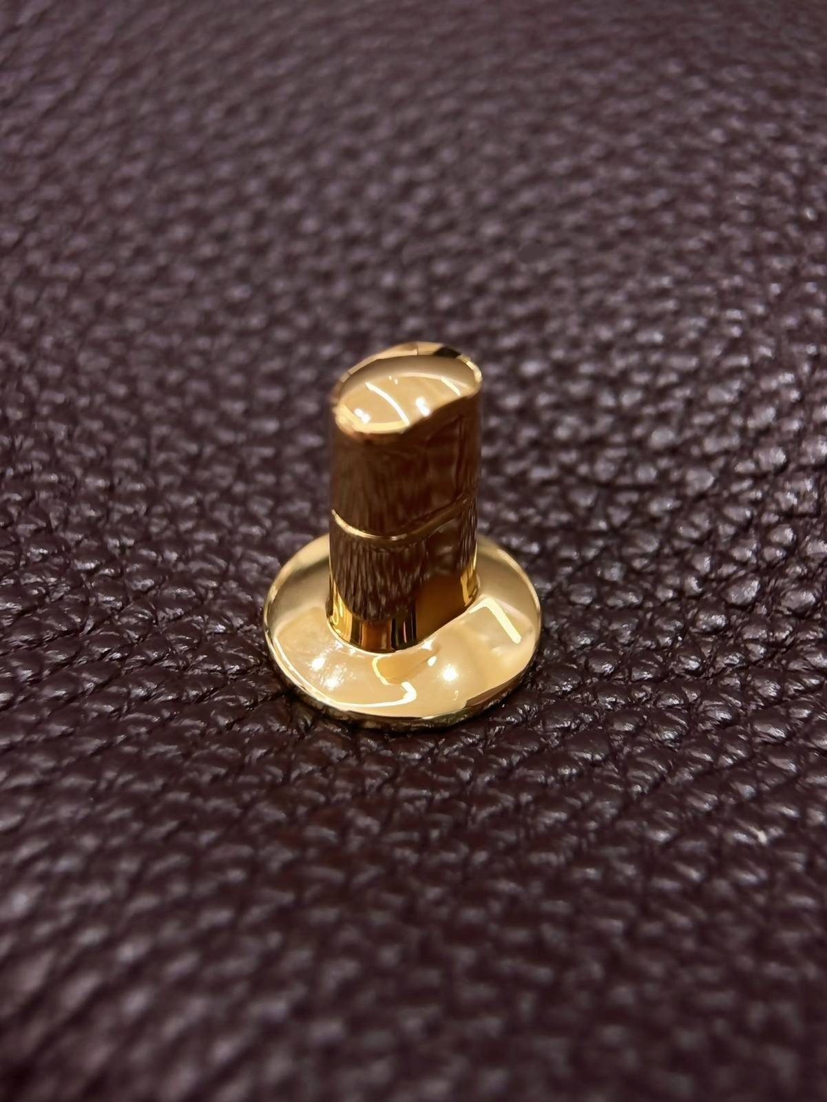 シャネル AS6573 マトラッセ キャビアスキン チェーンショルダーバッグ ブラック 2WAY ゴールド金具 - 画像 14