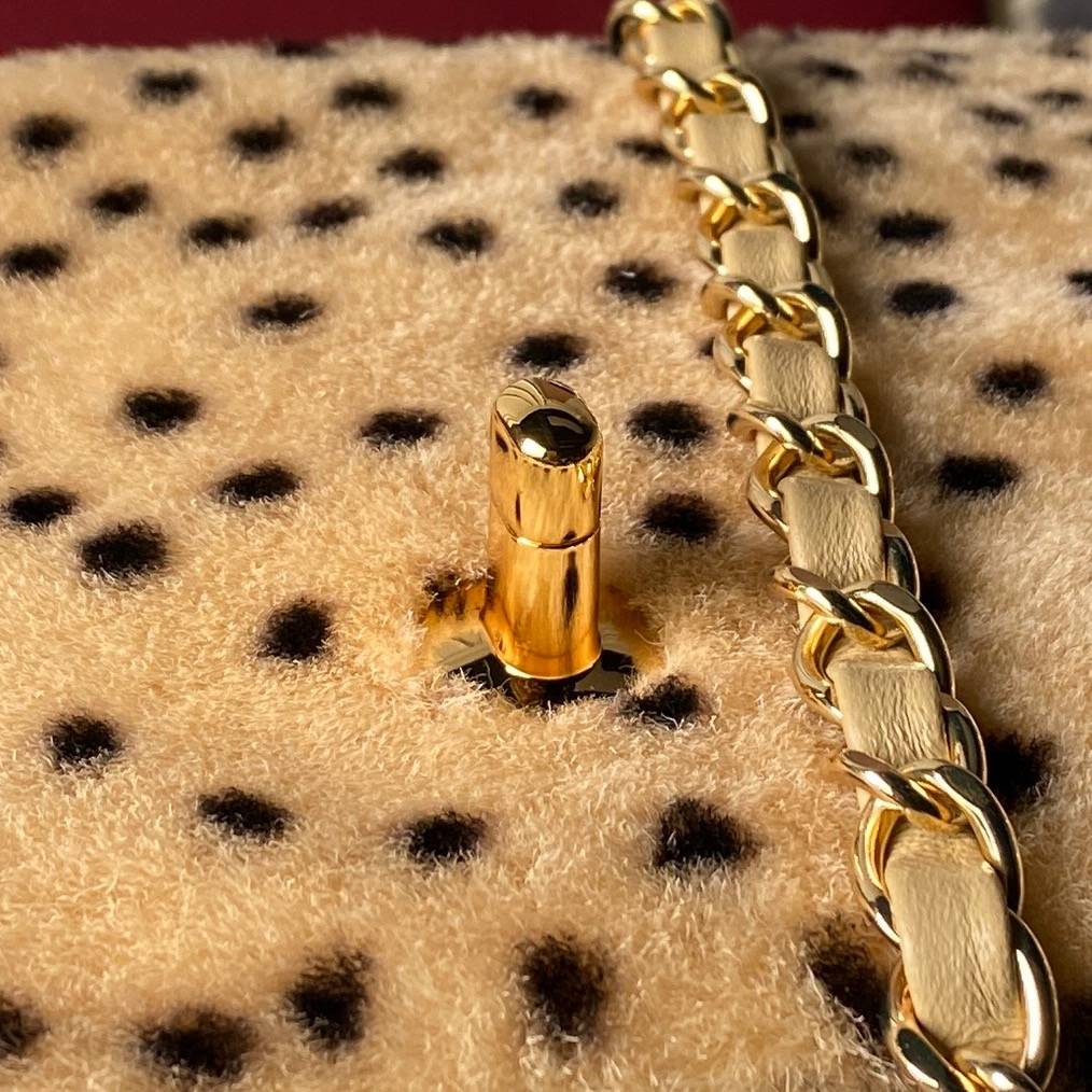 シャネル CHANEL CF ファー ポルカドット フラップバッグ ゴールド金具 ターンロック チェーンショルダー - 画像 4