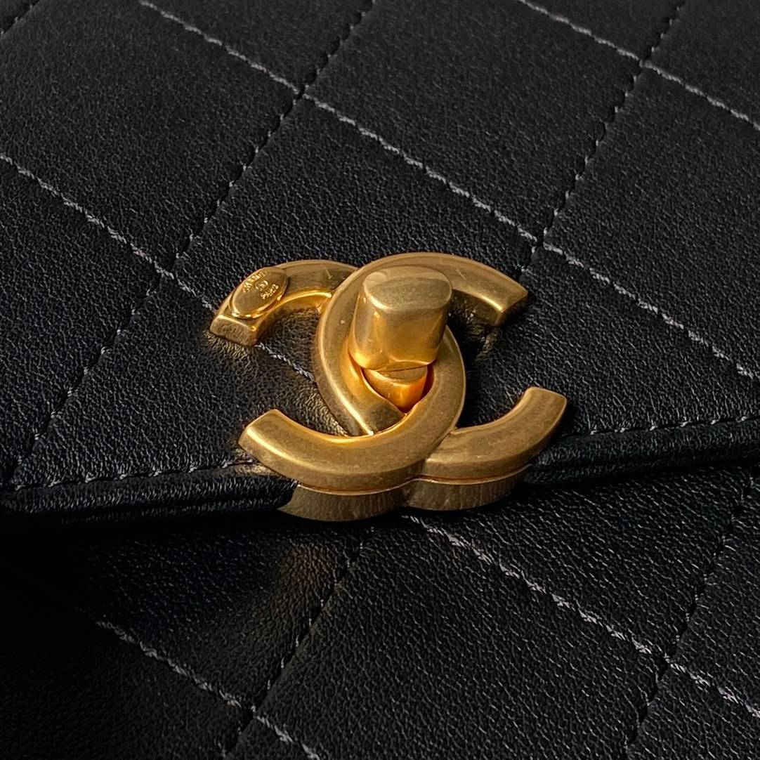 シャネル CHANEL マトラッセ ブラック キャビアスキン チェーンショルダーバッグ ゴールド金具 レディース - 画像 8