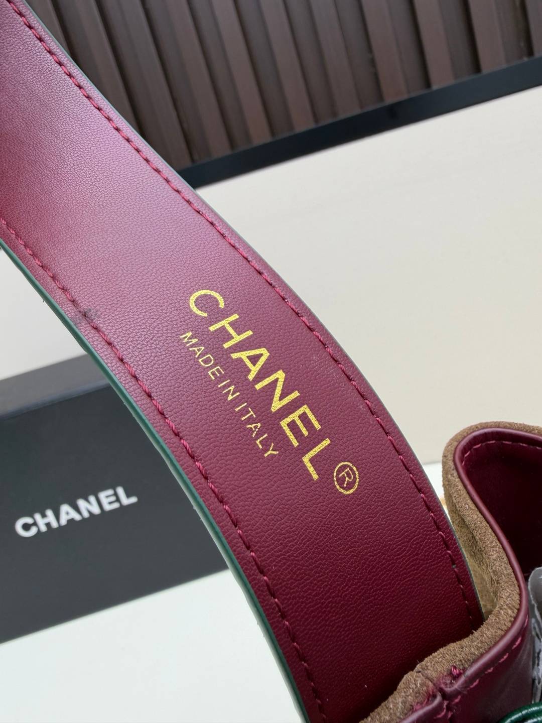 シャネル CHANEL マトラッセ ボストンバッグ レザー 細身チェーン ブラック ホワイト レッド - 画像 20