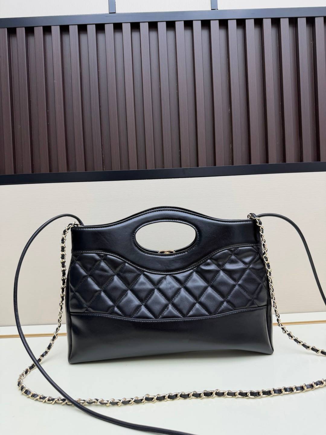 シャネル CHANEL マトラッセ ラムスキン チェーンショルダーバッグ ブラック ホワイト バイカラー ゴールド金具 - 画像 7