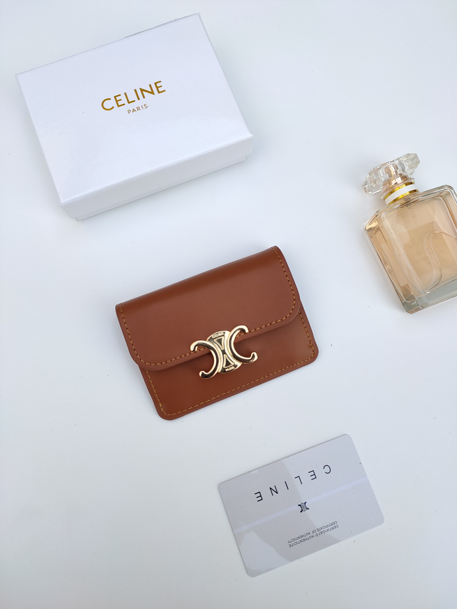 CELINE プルアップ カードケース ブラウン 🌟 1色入