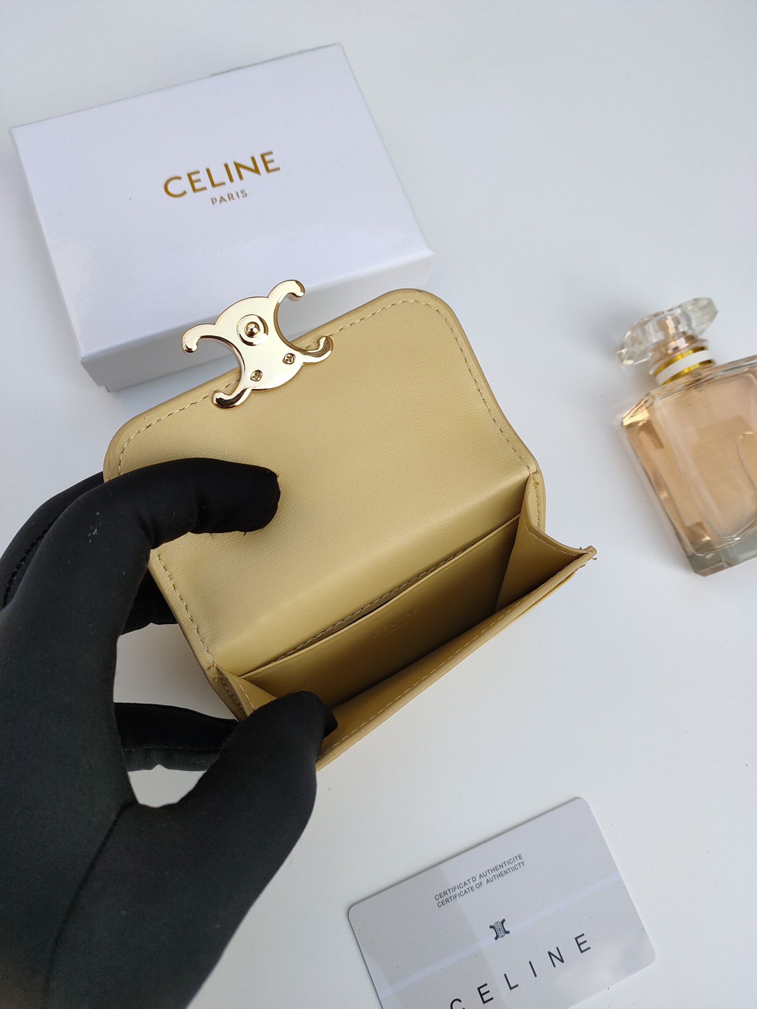 CELINE セリーヌ カードケース レザー ゴールド金具 ベージュ 1色入 💼 - 画像 6