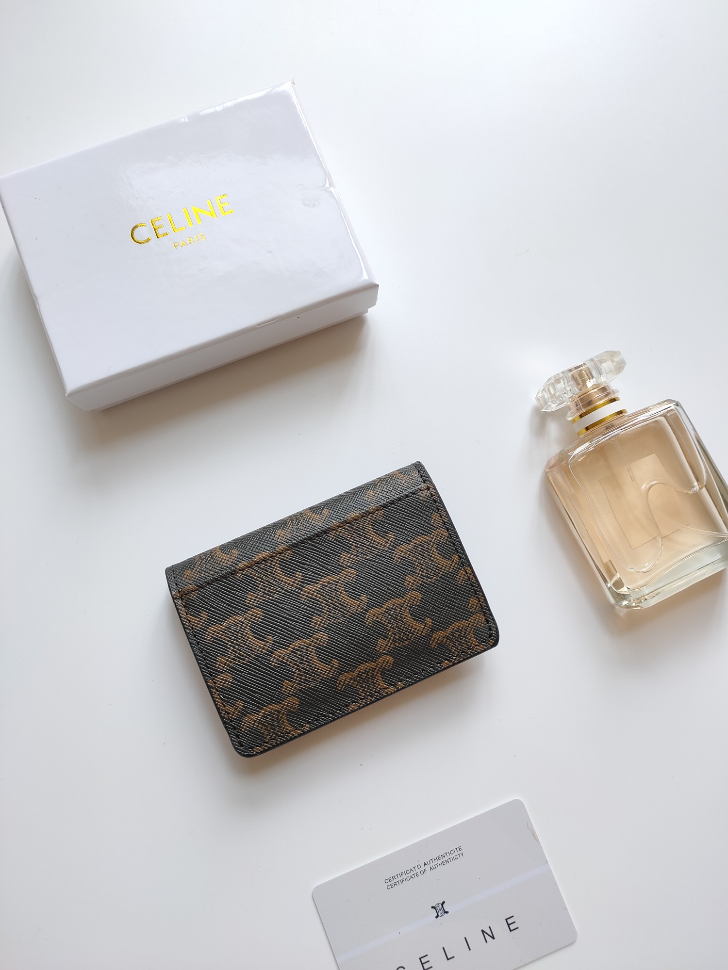 CELINE セリーヌ カードケース ブラウン 🖤 レザー シグネチャー柄 高級感 プレゼントにも最適 - 画像 3