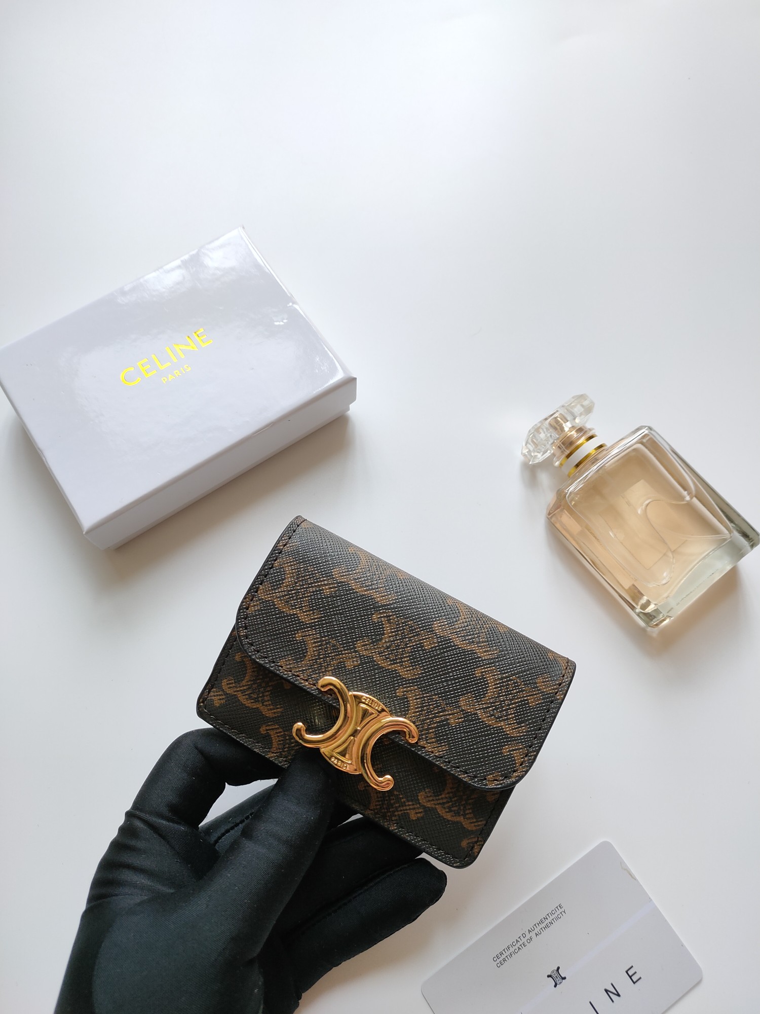 CELINE セリーヌ カードケース ブラウン 🖤 レザー シグネチャー柄 高級感 プレゼントにも最適 - 画像 4