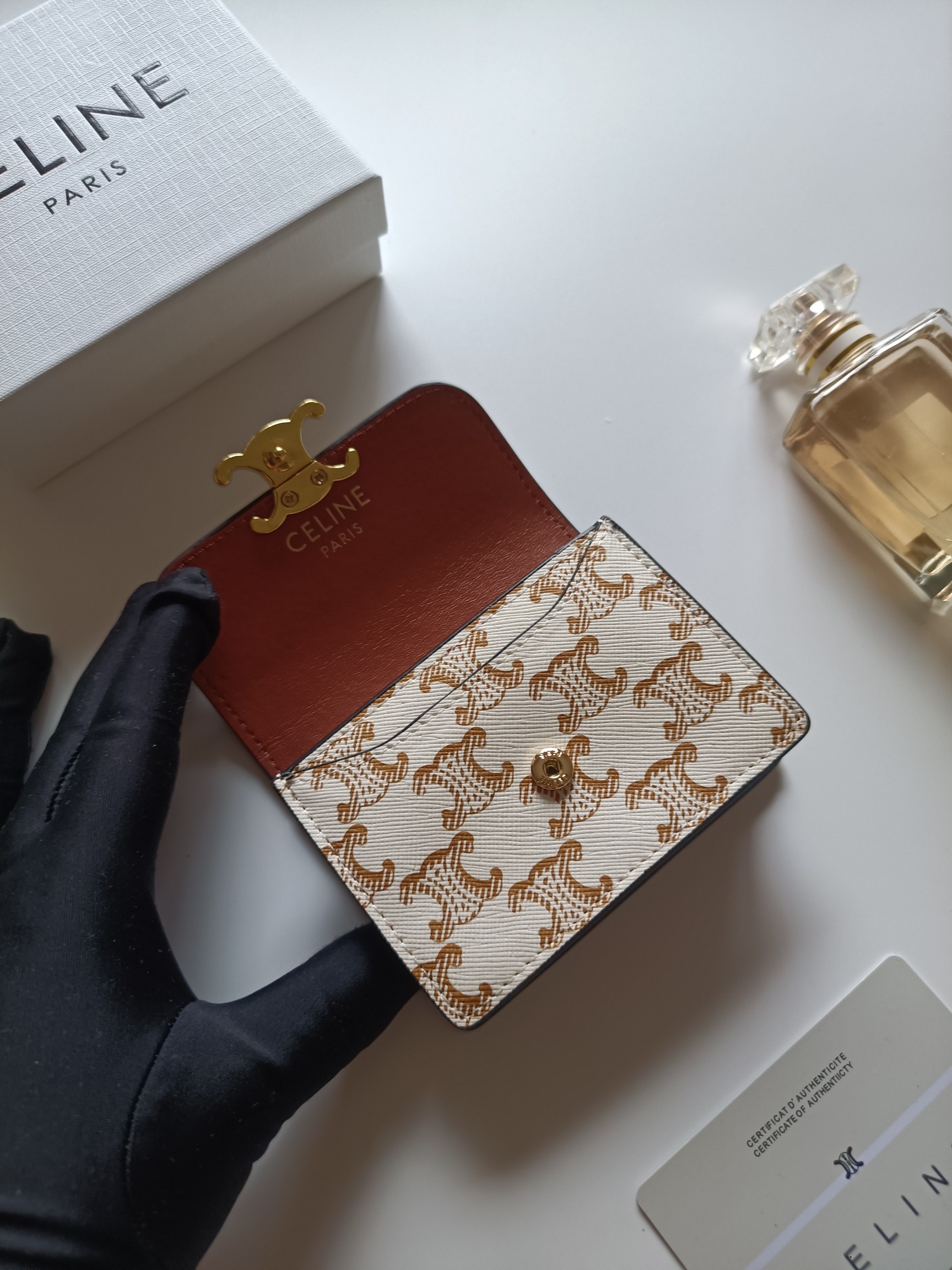 セリーヌ キャンバス ポーチ レディース 財布 クラッチ シグネチャー ロゴ イエロー 1色入 🌸 - 画像 5