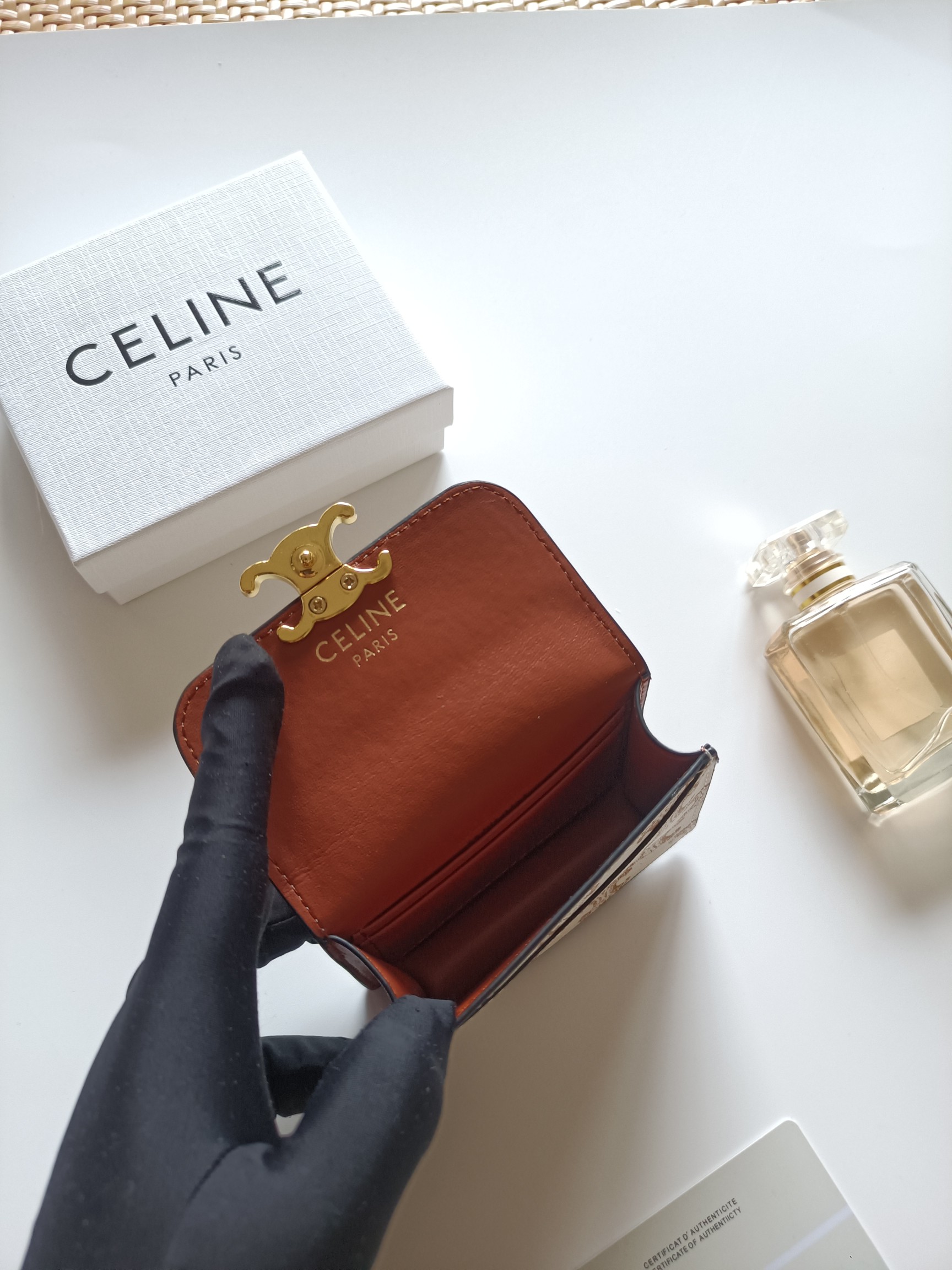 セリーヌ キャンバス ポーチ レディース 財布 クラッチ シグネチャー ロゴ イエロー 1色入 🌸 - 画像 6