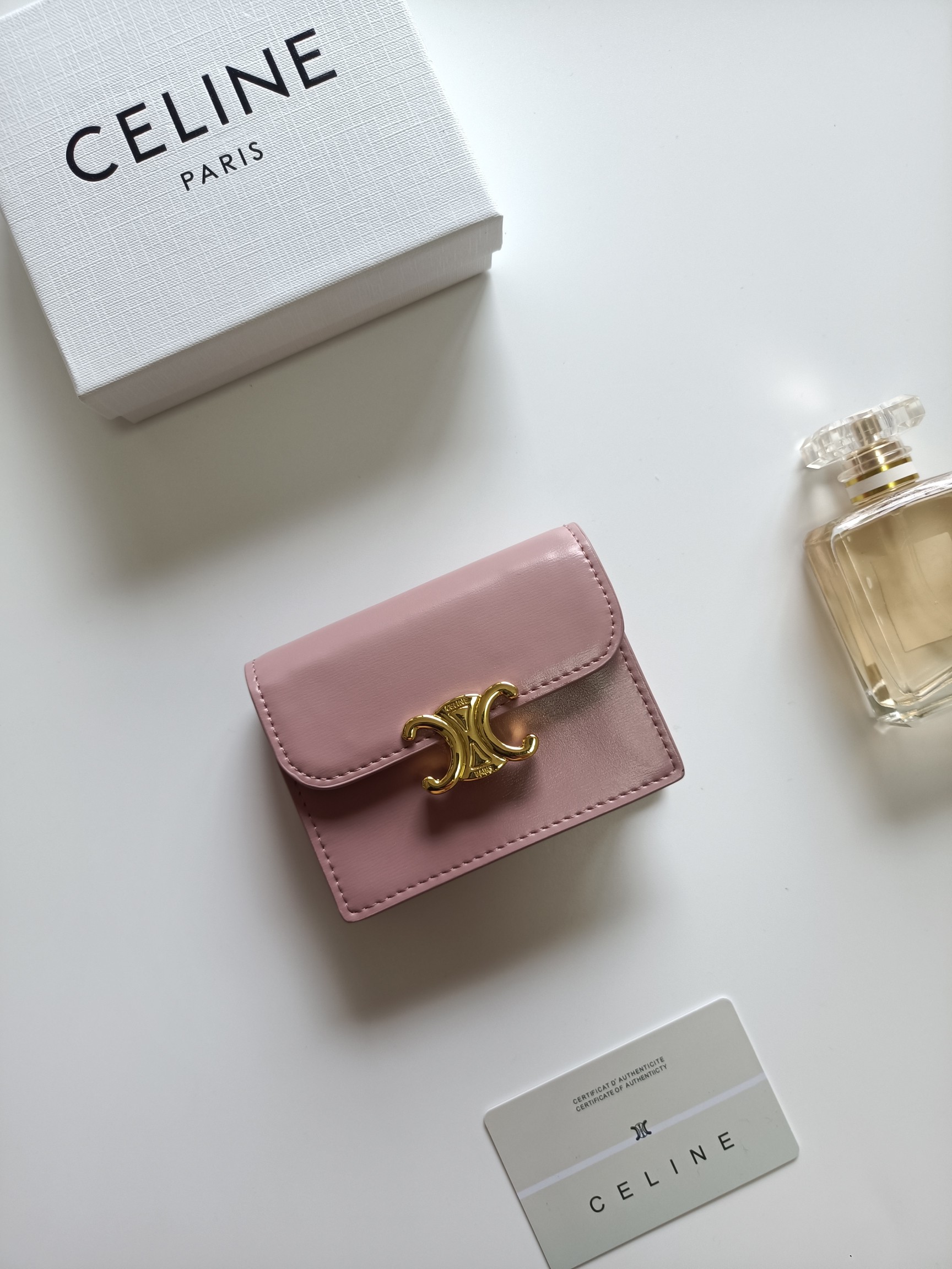 CELINE ピンク ウォレット プチウォレット 長財布 レディース ゴールド金具 🌸