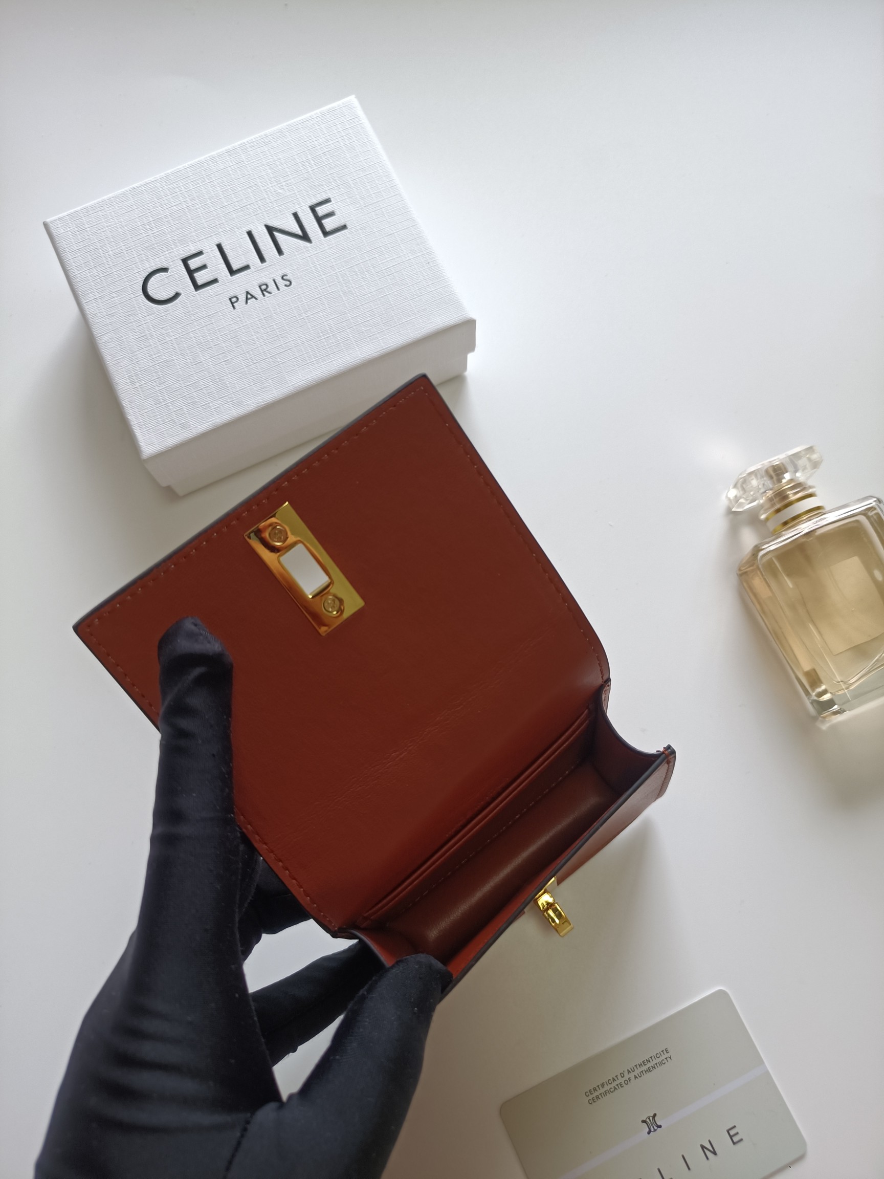 CELINE プチキャリ ウォレット レザー コインケース 2way 🎁 ホワイト×ブラウン 1色入 - 画像 6