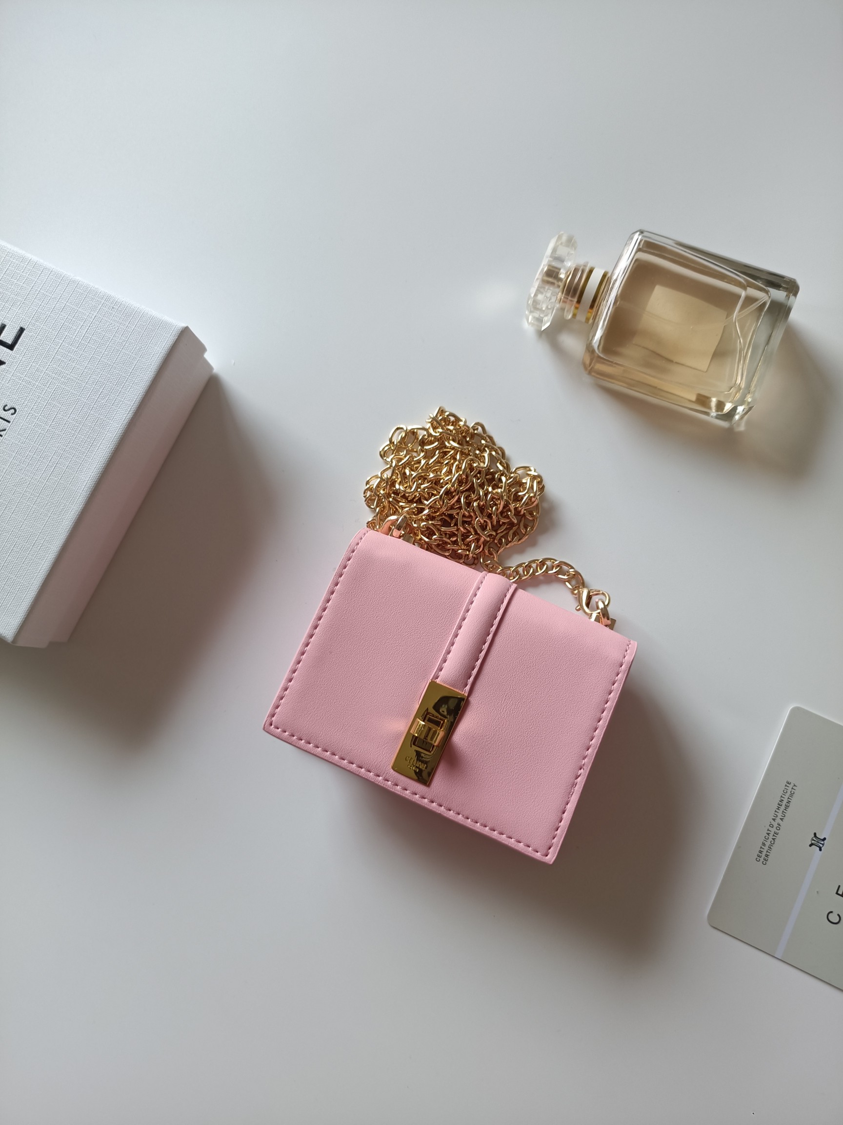 CELINE ピンク ミニウォレット 鍵付きチェーンショルダー ショルダーバッグ 1色入 💖