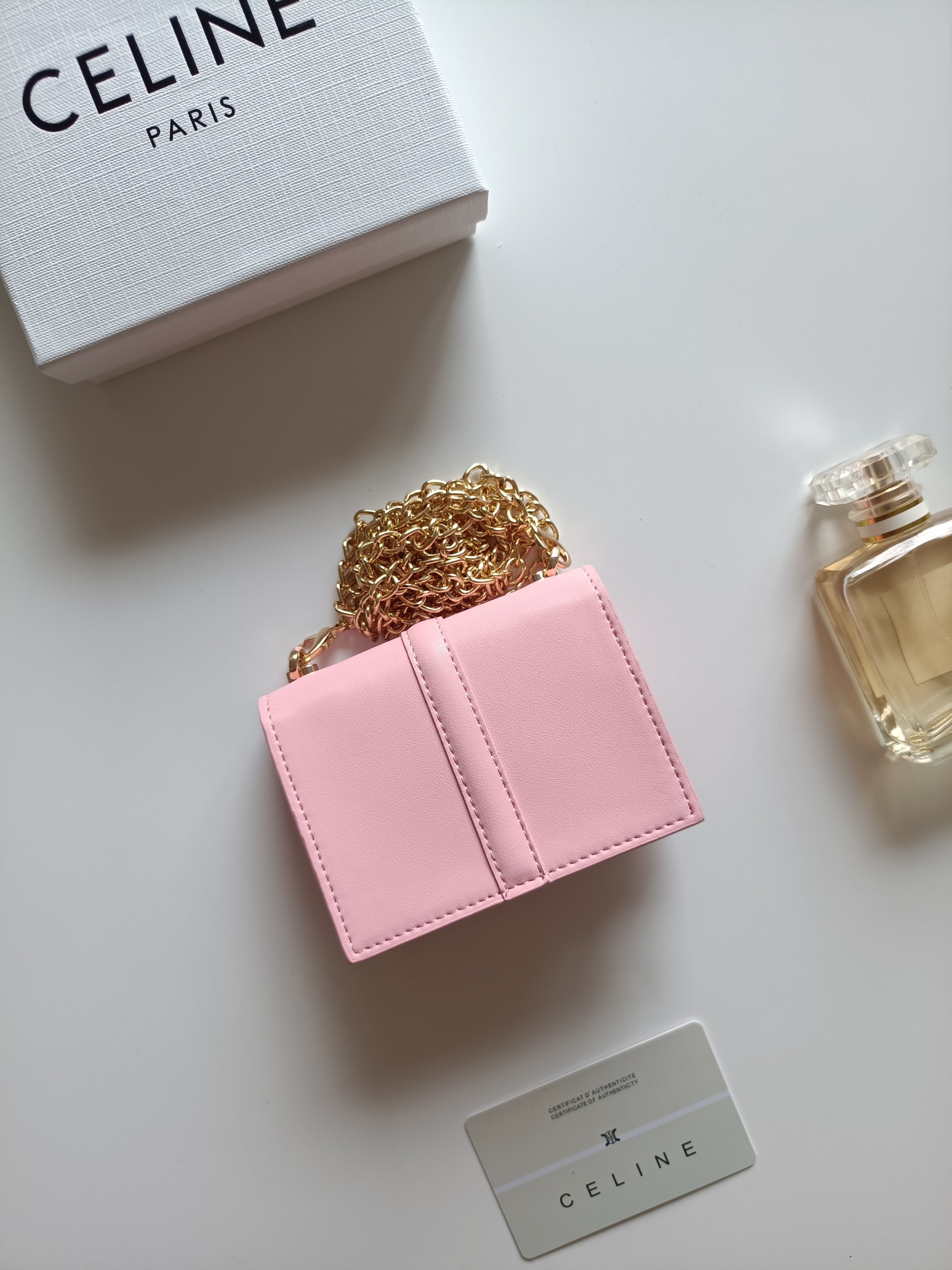 CELINE ピンク ミニウォレット 鍵付きチェーンショルダー ショルダーバッグ 1色入 💖 - 画像 3