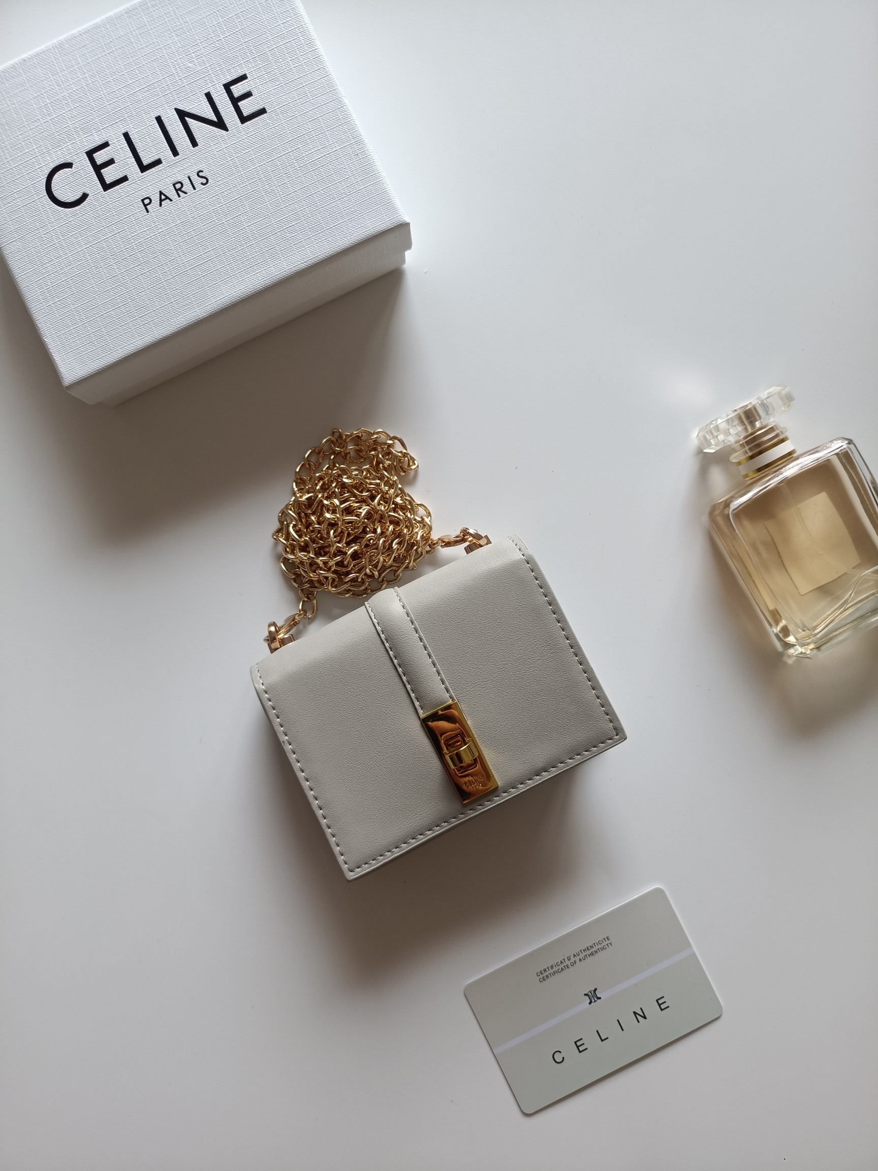 CELINE プチウォレット ゴールド金具 シルバー 1枚入 🌟