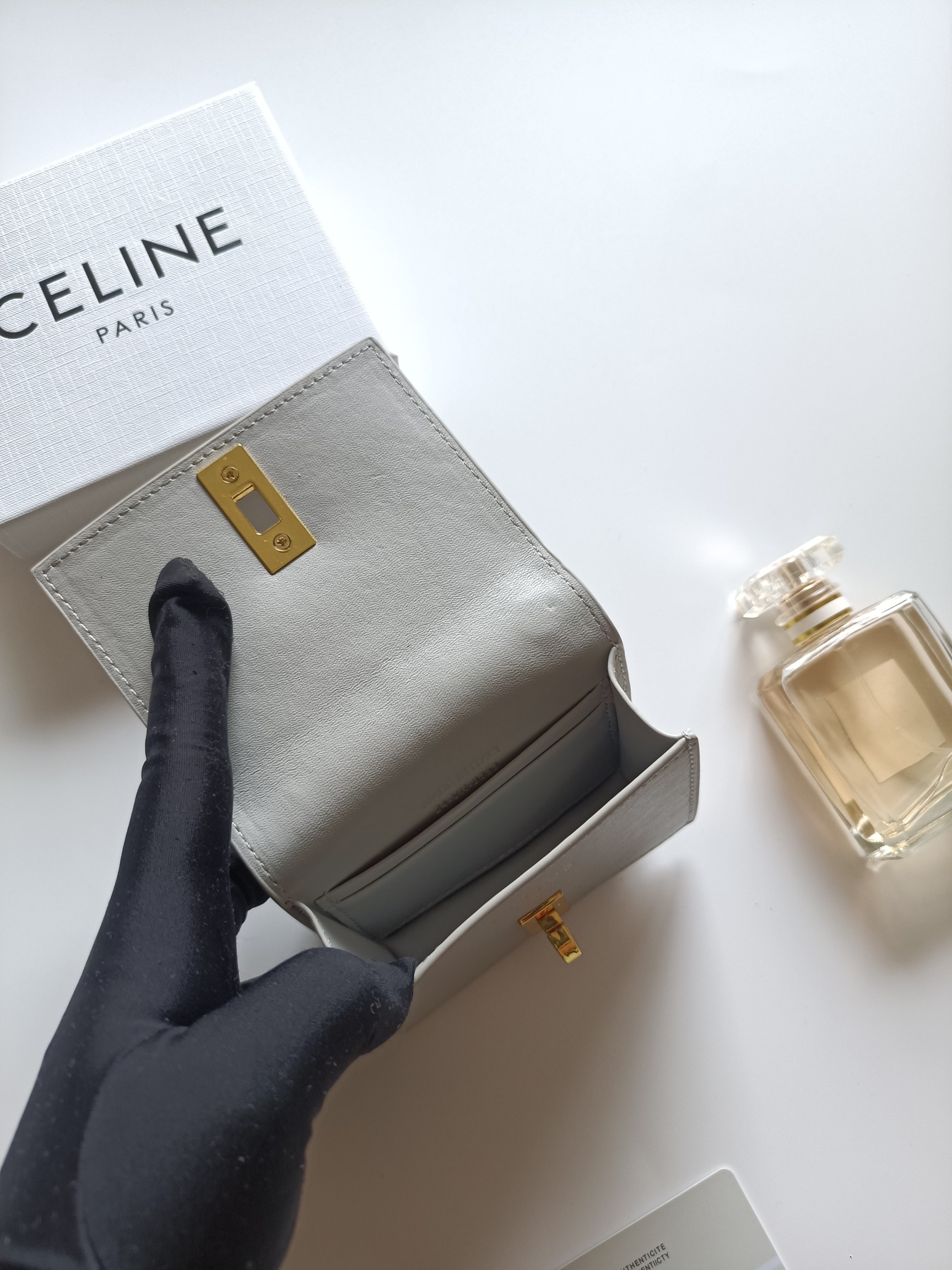 CELINE プチウォレット ゴールド金具 シルバー 1枚入 🌟 - 画像 6