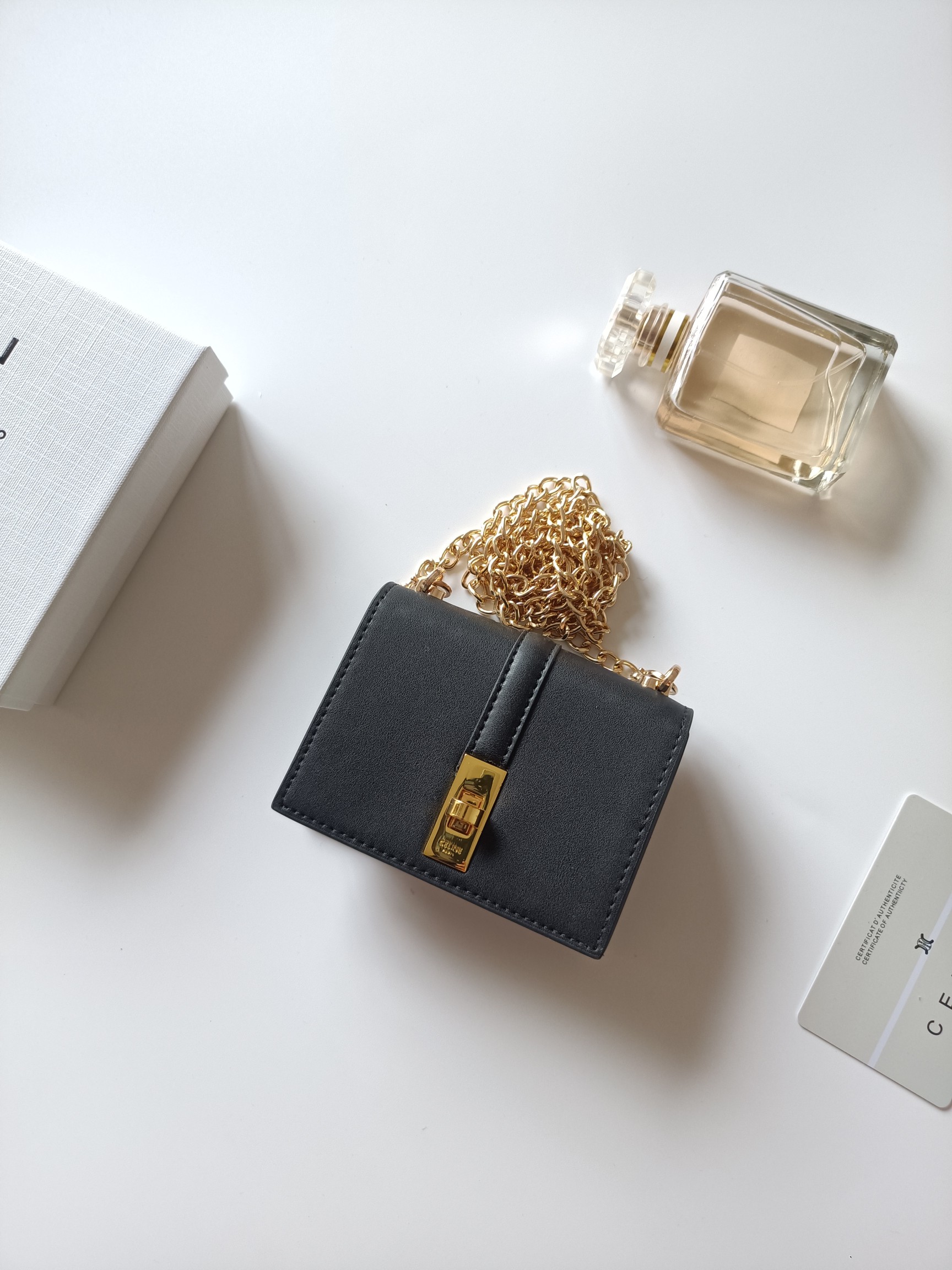 CELINE ブランド ポーチ ブラック チェーン付き キャンバス 2way ショルダー ウォレット 🖤 - 画像 2