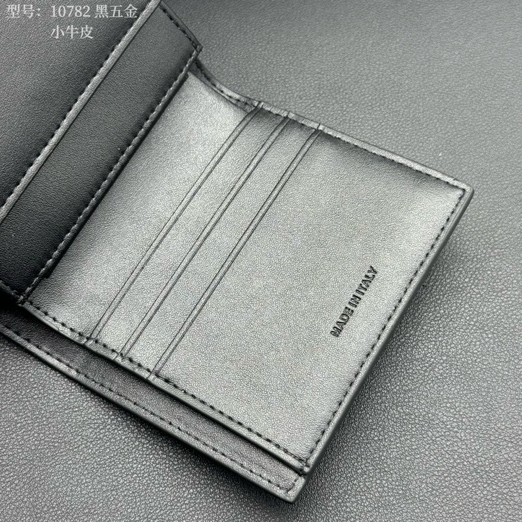 CELINE 10782 黒 ミニウォレット ブラック 小牛革 シマーファスナー 1色入 🖤 - 画像 9