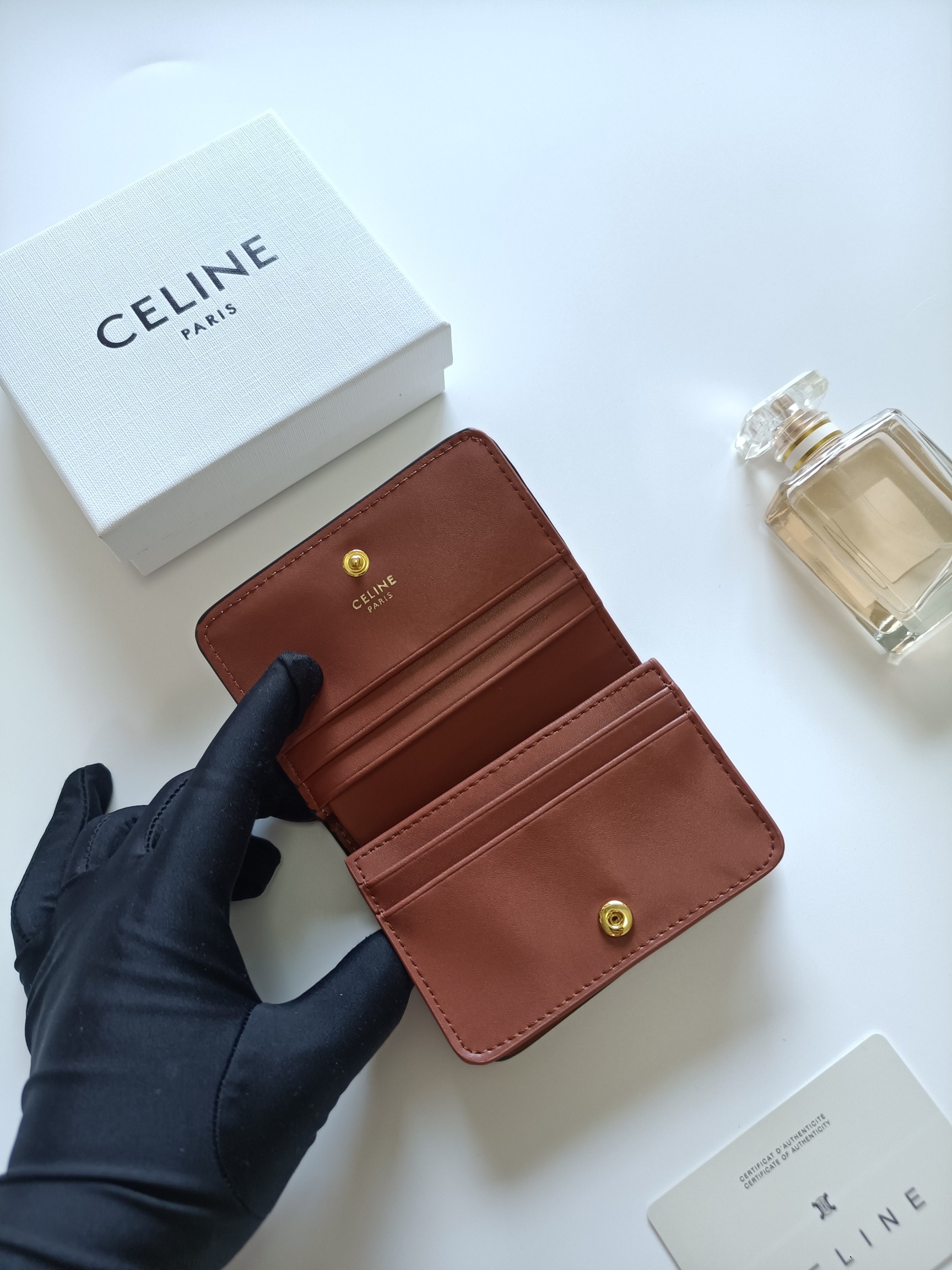 CELINE ポーチ クレジットカードケース シェリーライン ホワイト×ブラウン 4色入 💼 - 画像 5