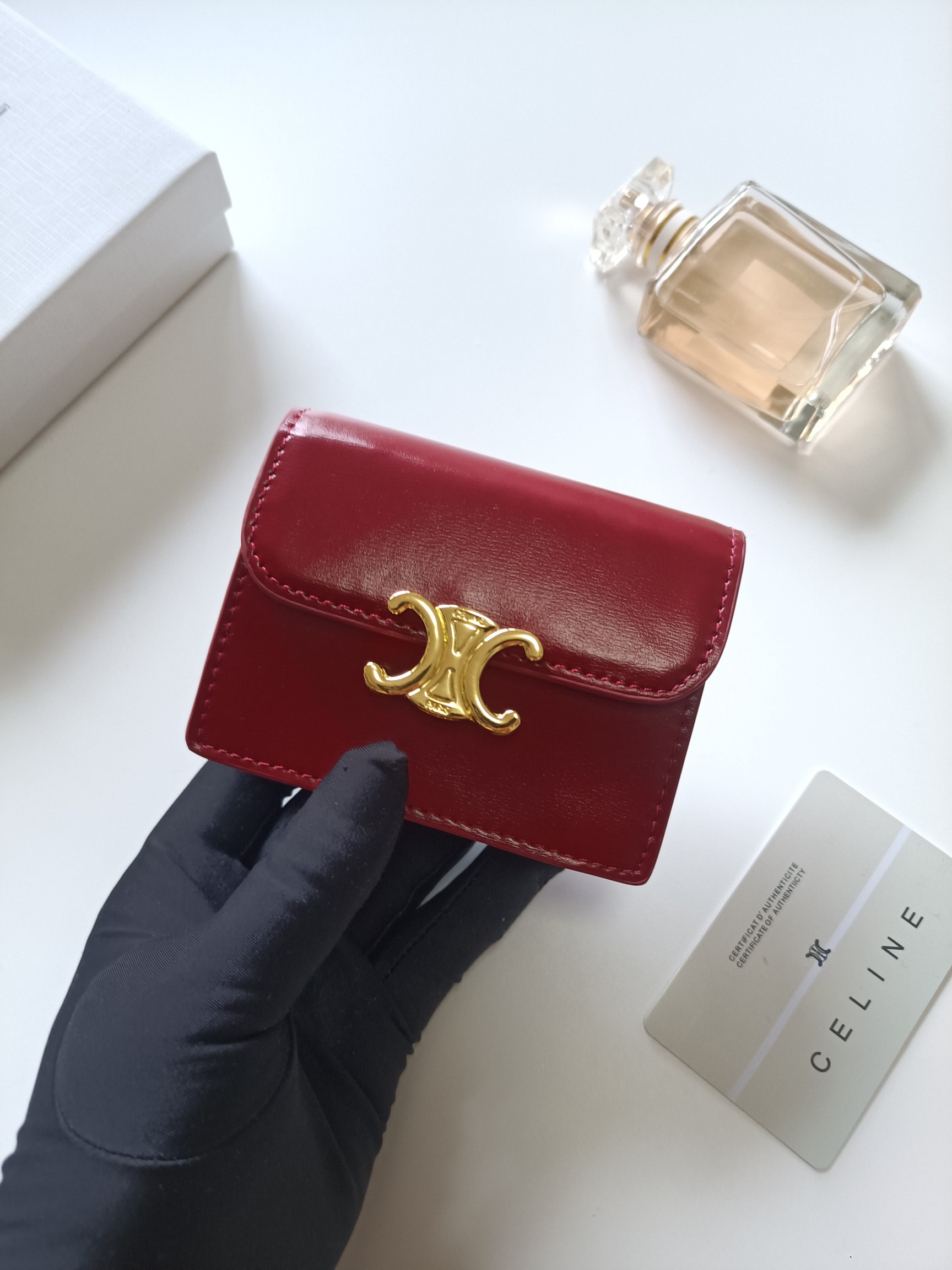 CELINE セリーヌ 財布 レッド ゴールド ロゴ 長財布 1色入 🧡 - 画像 4