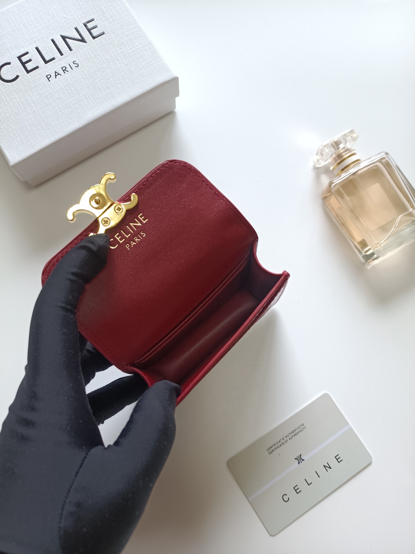 CELINE セリーヌ 財布 レッド ゴールド ロゴ 長財布 1色入 🧡 - 画像 6