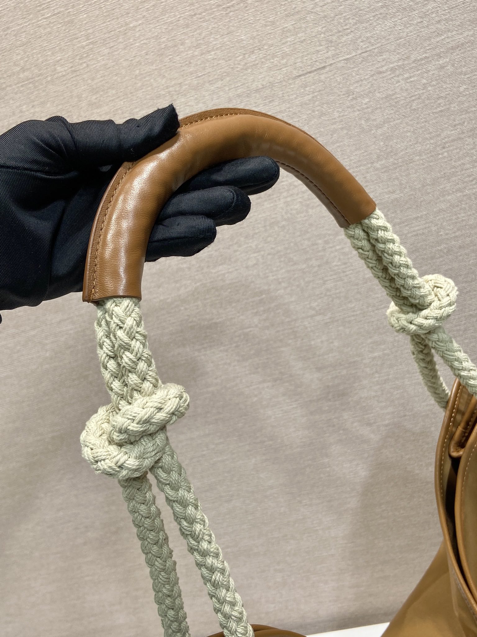 プラダ ハンドバッグ ロープハンドル ブラウン 1色入 🧳 - 画像 7