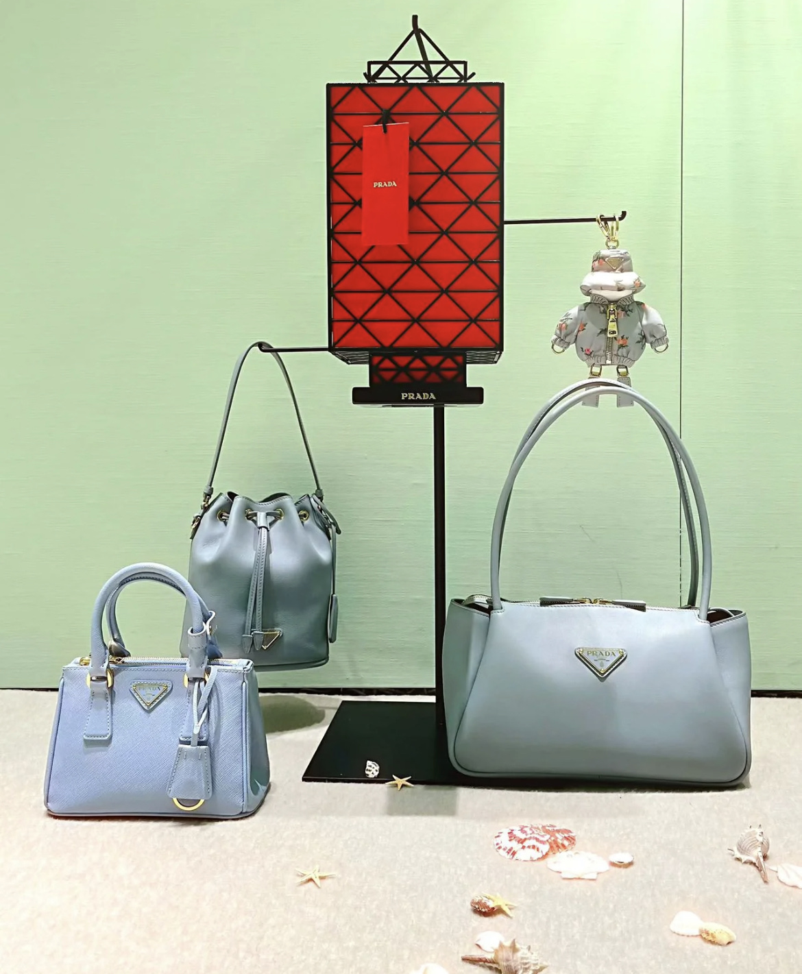 プラダ レディース ハンドバッグ 3種類のデザイン 3色展開 🧺 - 画像 1