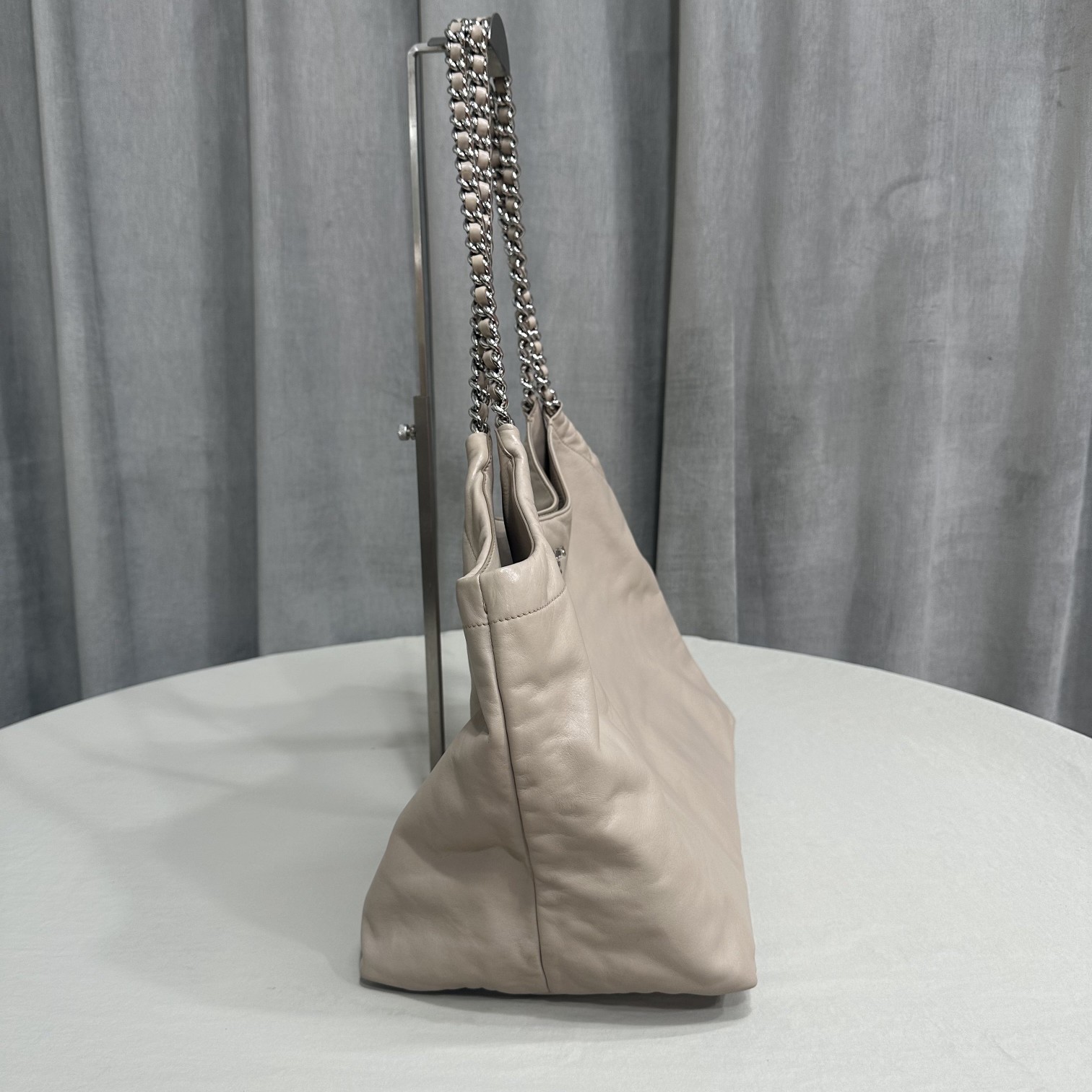 プラダ ハンドバッグ ベージュ 1色入 🛍️ - 画像 2