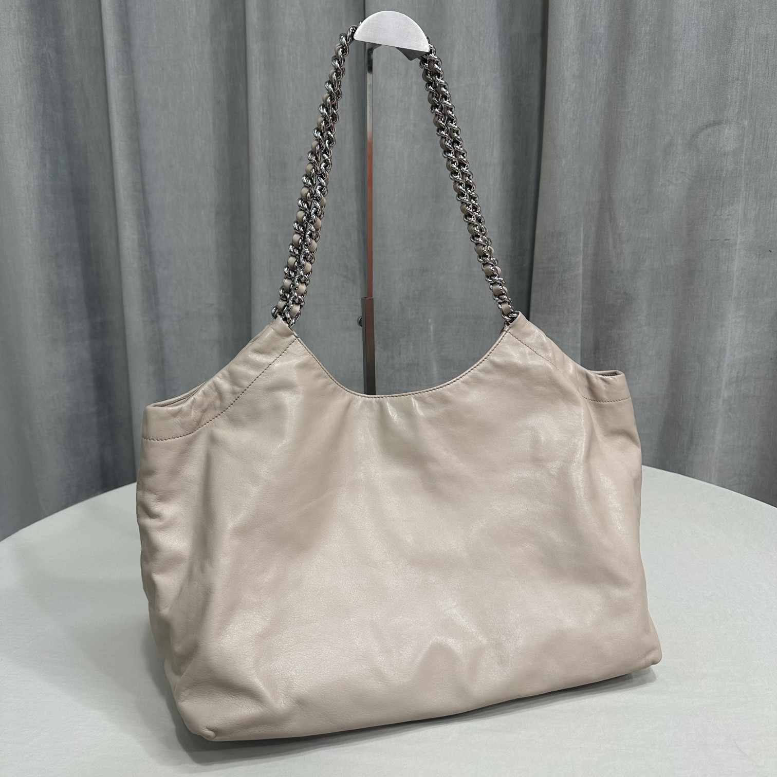 プラダ ハンドバッグ ベージュ 1色入 🛍️ - 画像 3