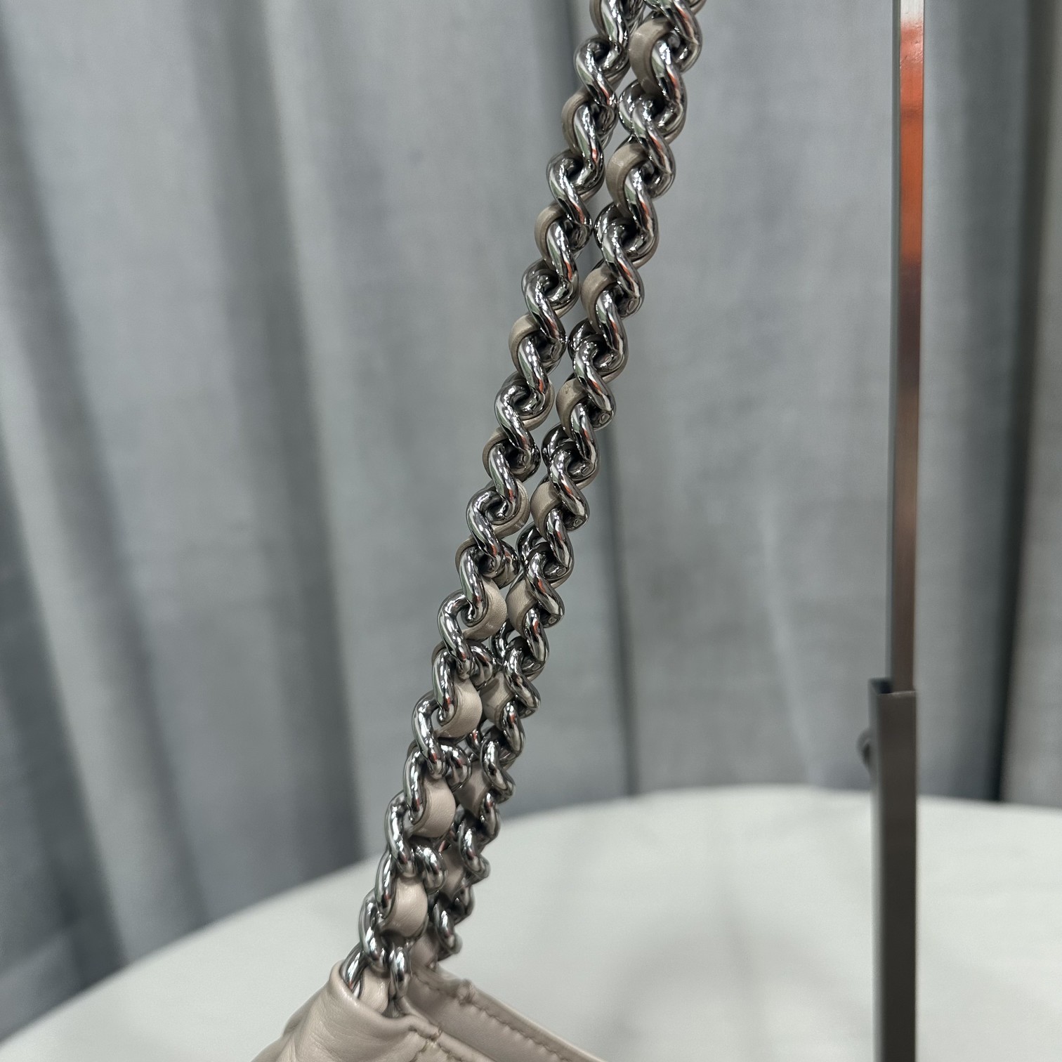 プラダ ハンドバッグ ベージュ 1色入 🛍️ - 画像 6