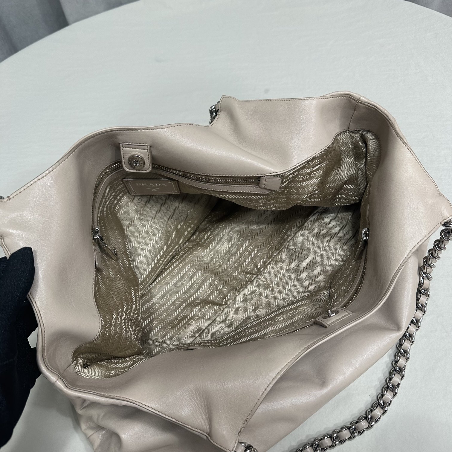 プラダ ハンドバッグ ベージュ 1色入 🛍️ - 画像 8