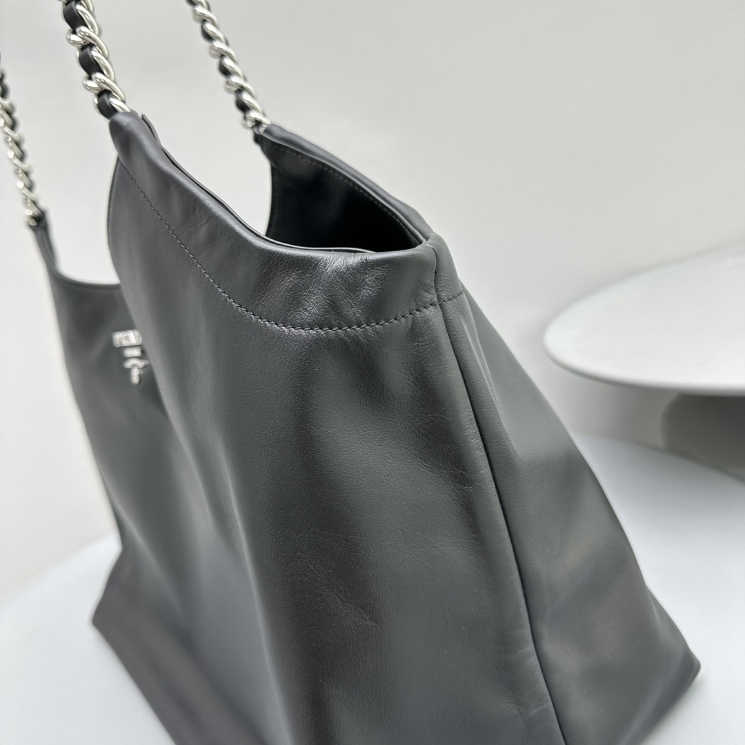 【PRADA】黒 チェーンショルダーバッグ 🖤 1色入 - 画像 6