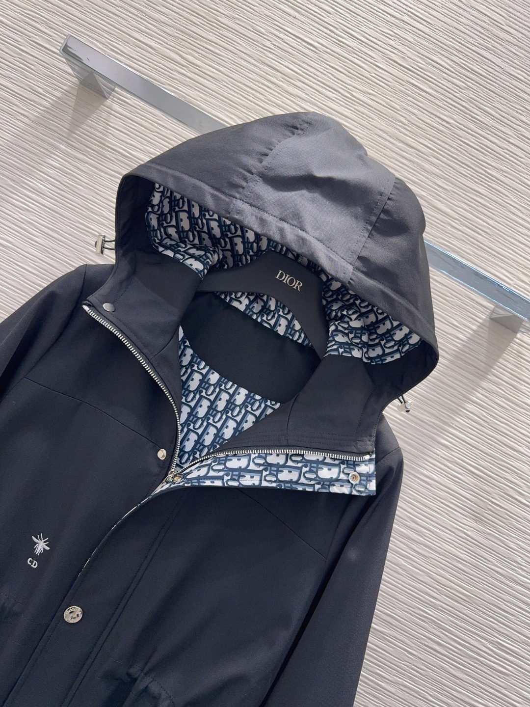 ディオール ロゴ柄フード付きコート ブラック 【新品】✨ - 画像 2