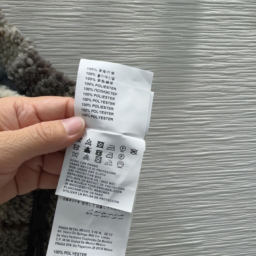 MIU MIU ファー チェック柄 ファージーファブリック ブラック ブラウン グレー - 画像 7