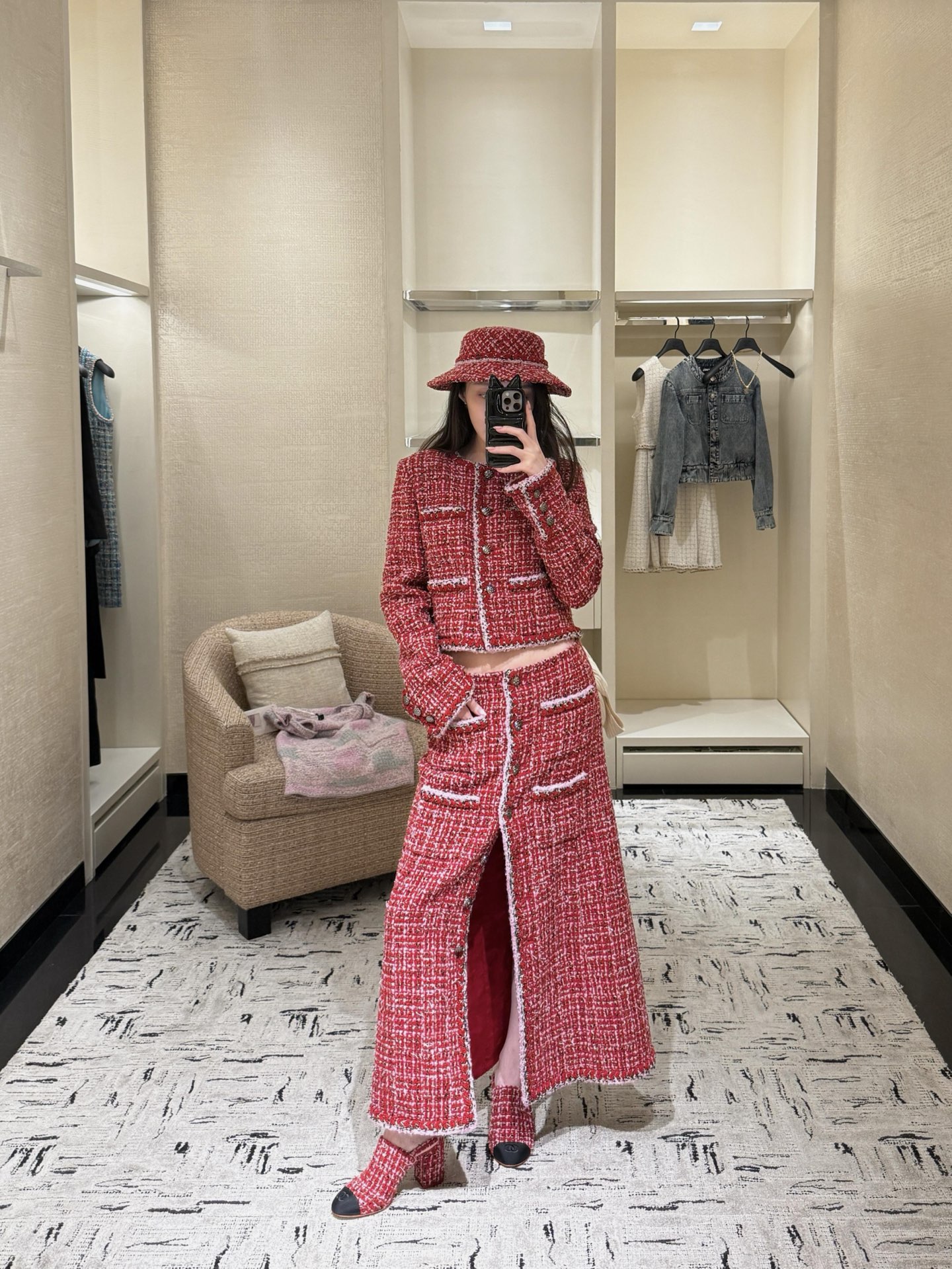 CHANEL | オートクチュール | ラウンドファスナー | レッド - 画像 1