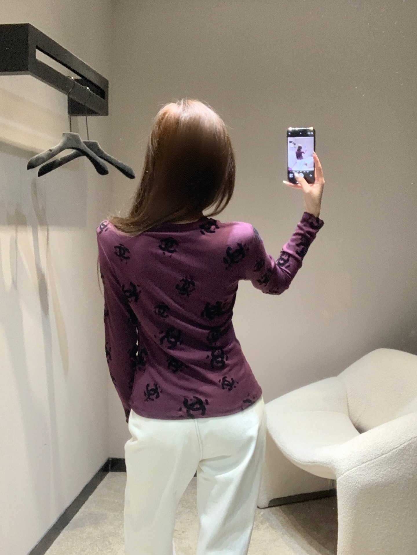 CHANEL 190 Chane 25B 双C植绒长袖Tシャツ パープル 弾性ニット素材 - 画像 3