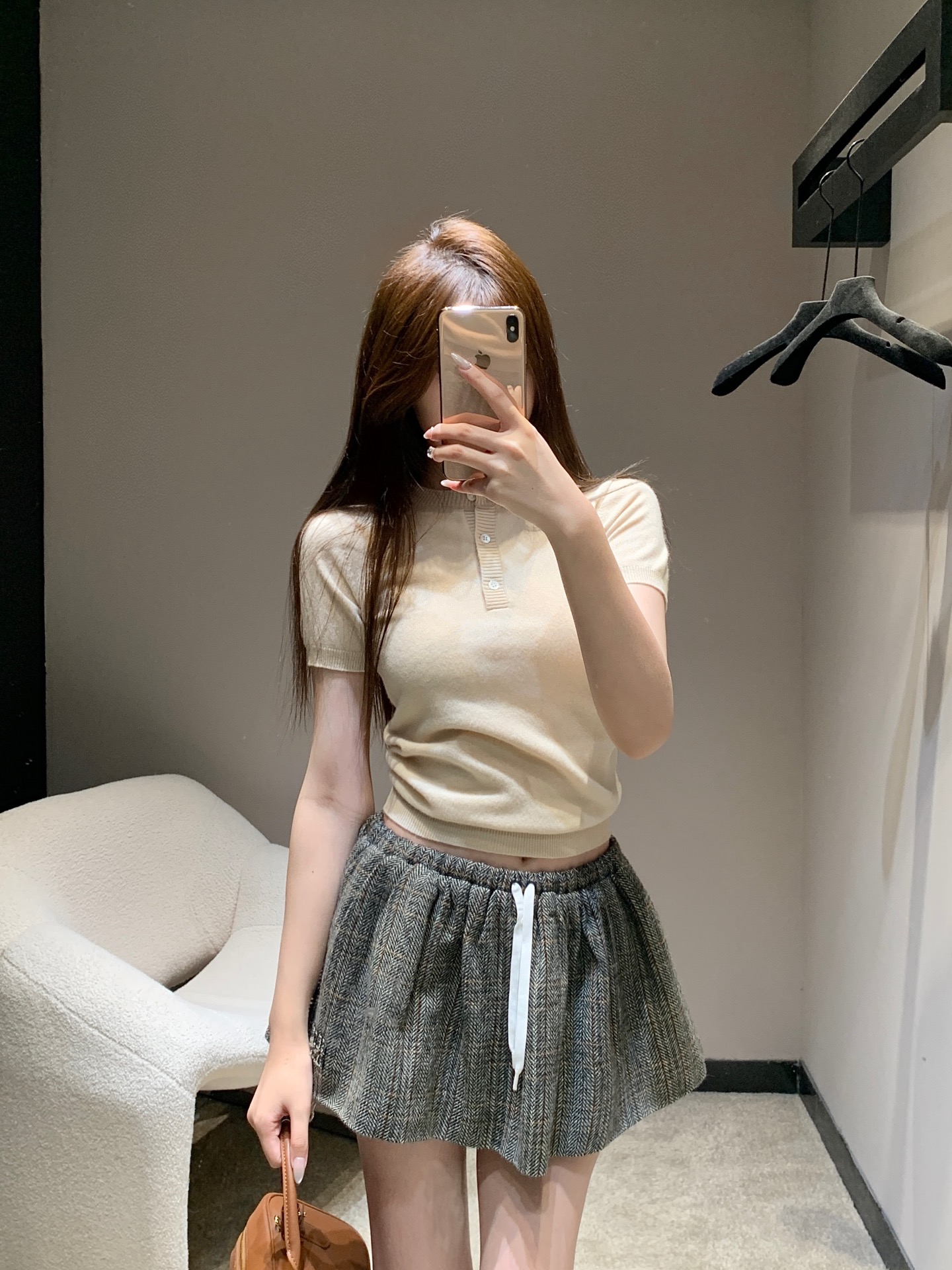 Miumi 26Ss 250 微标提花三粒扣半開き ベージュ 羊綿混紡 - 画像 1