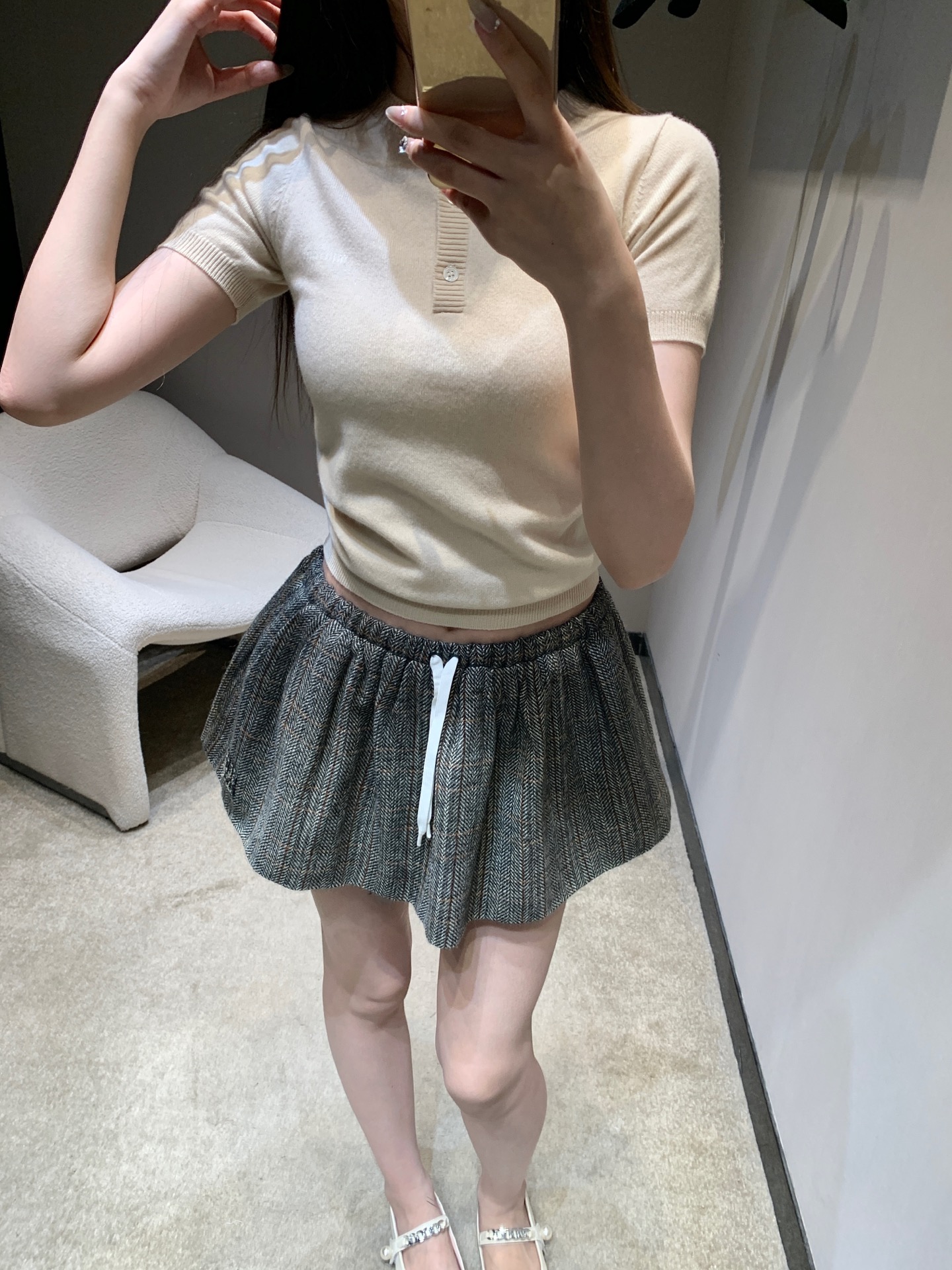 Miumi 26Ss 250 微标提花三粒扣半開き ベージュ 羊綿混紡 - 画像 8